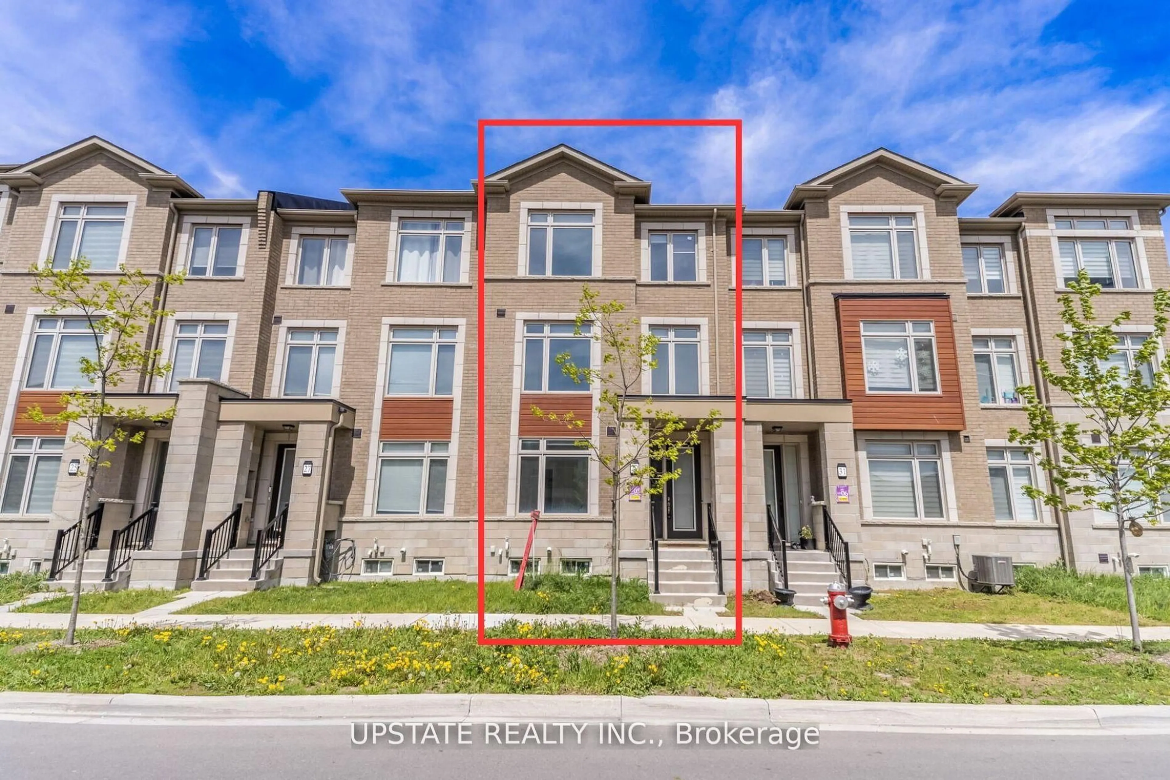 A pic from outside/outdoor area/front of a property/back of a property/a pic from drone, street for 29 Ravenbury St, Brampton Ontario L6P 4P6