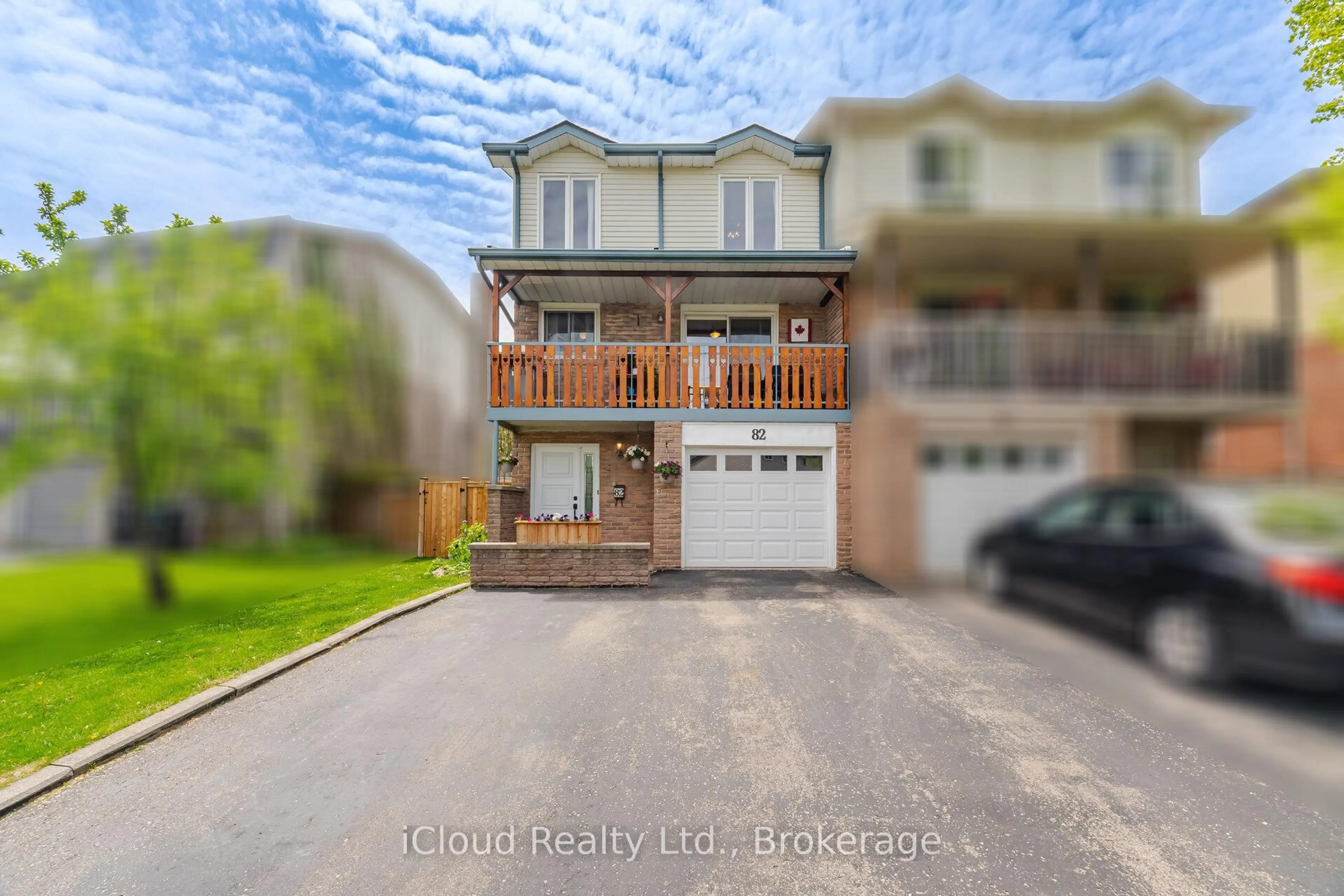 A pic from outside/outdoor area/front of a property/back of a property/a pic from drone, street for 82 English St, Brampton Ontario L6X 2P6
