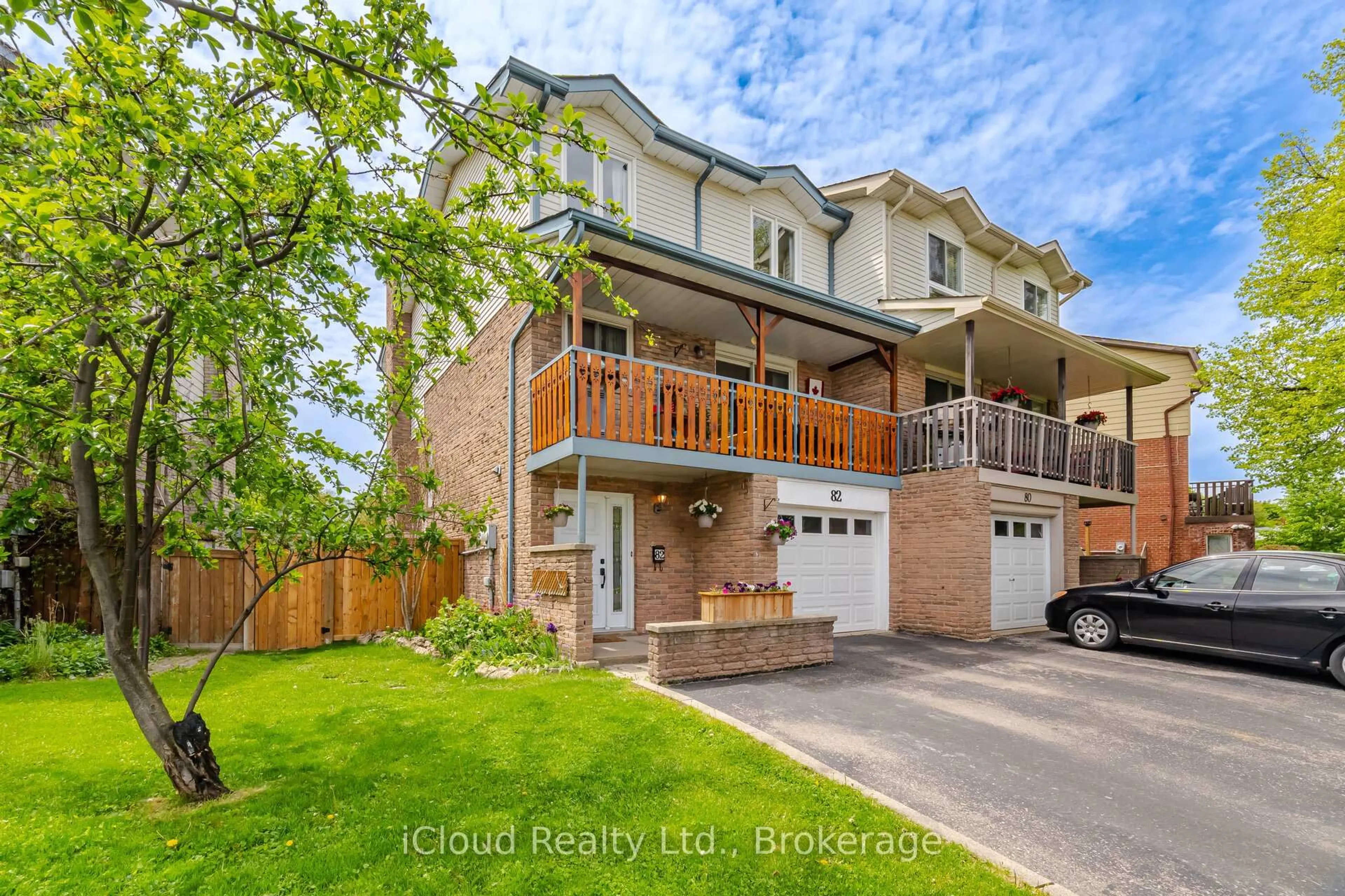 Unknown for 82 English St, Brampton Ontario L6X 2P6