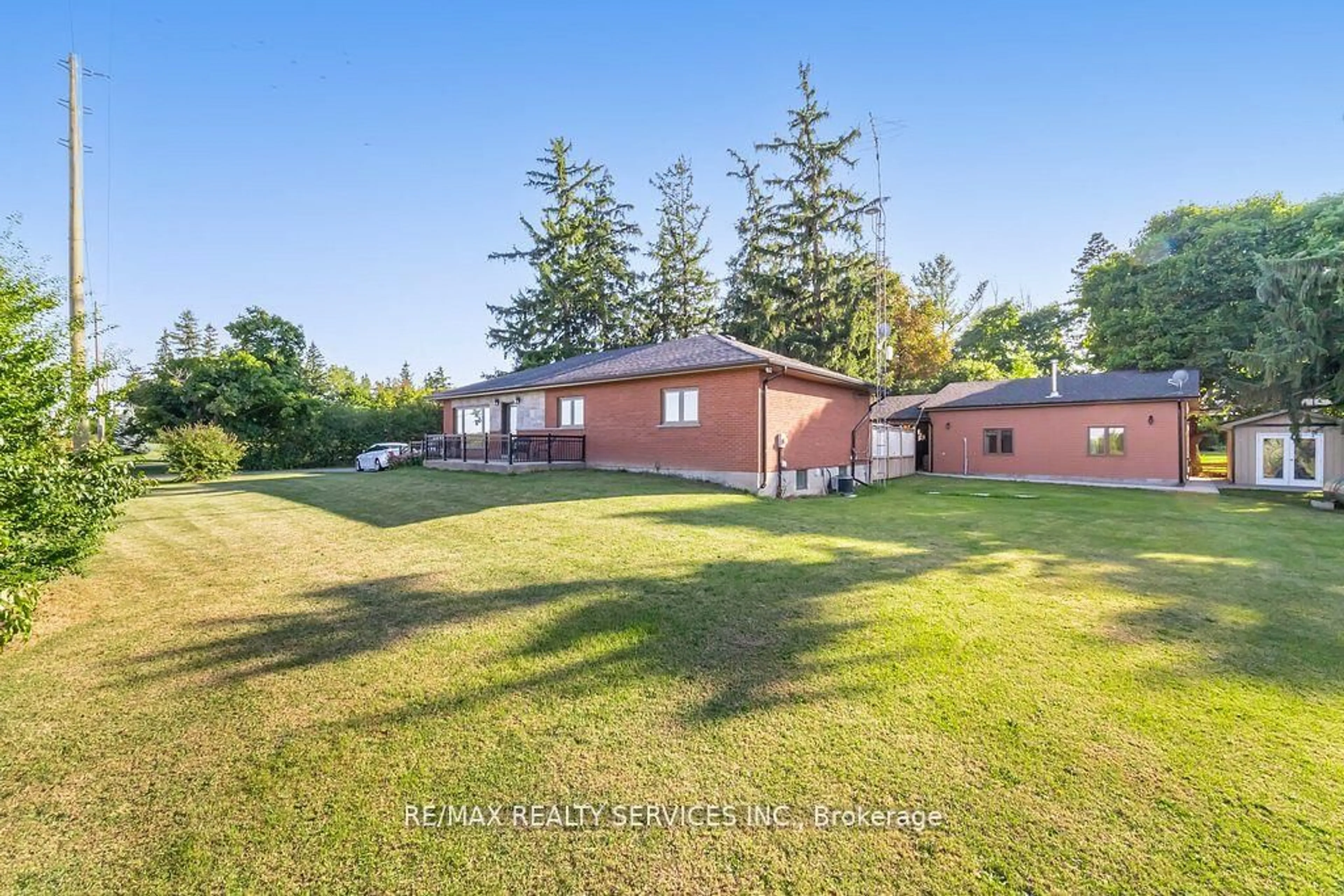 A pic from outside/outdoor area/front of a property/back of a property/a pic from drone, water/lake/river/ocean view for 10946 Winston Churchill Blvd, Halton Hills Ontario L7G 4S7