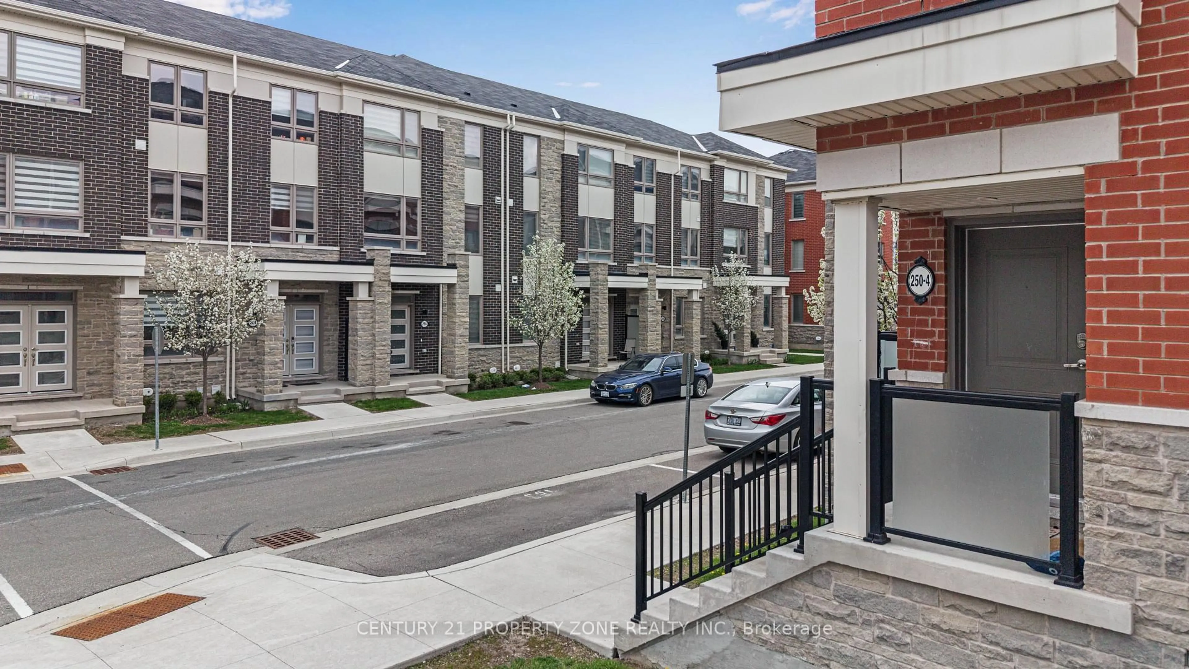 Unknown for 250 Lagerfeld Dr #4, Brampton Ontario L7A 5G9