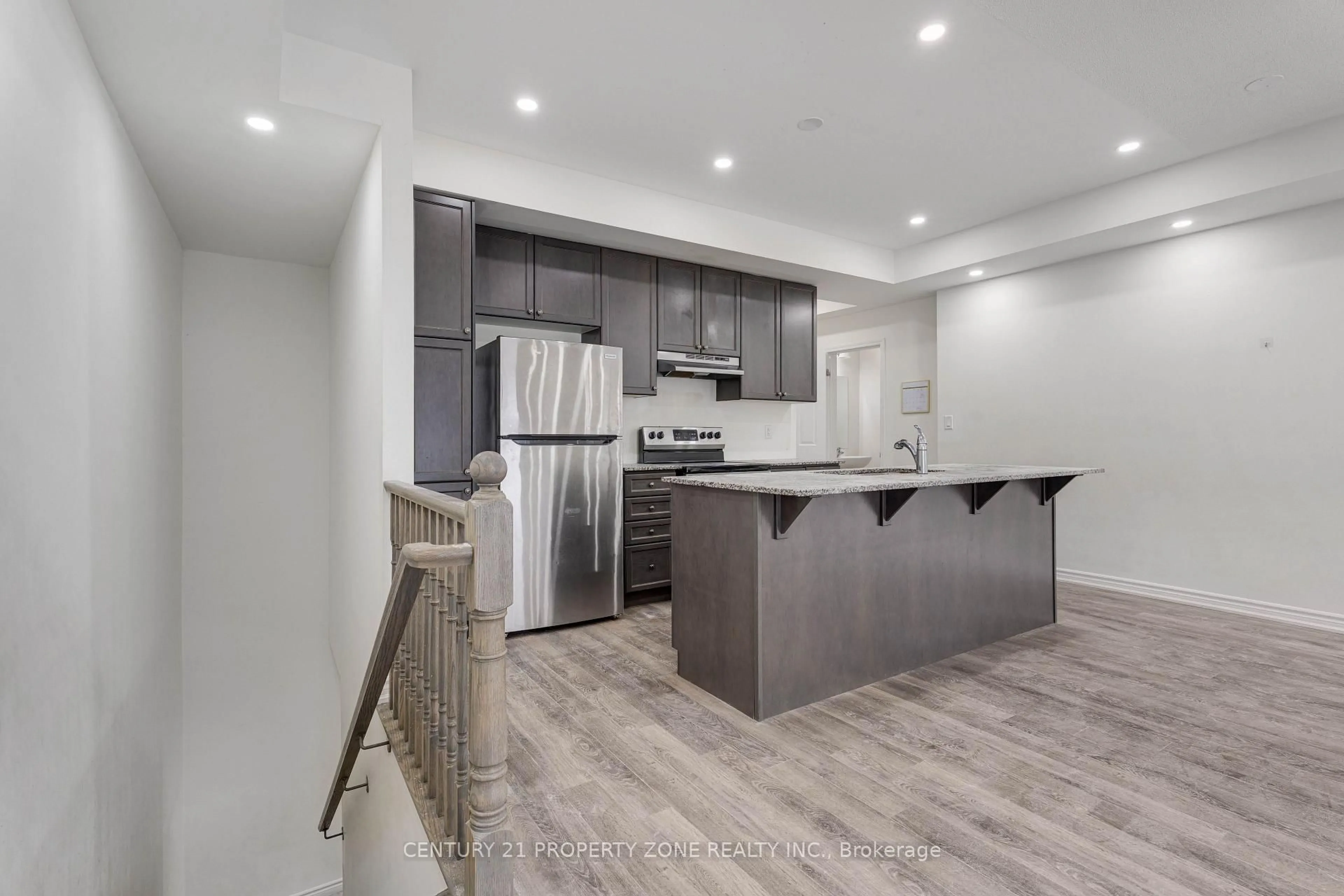 Open concept kitchen, unknown for 250 Lagerfeld Dr #4, Brampton Ontario L7A 5G9
