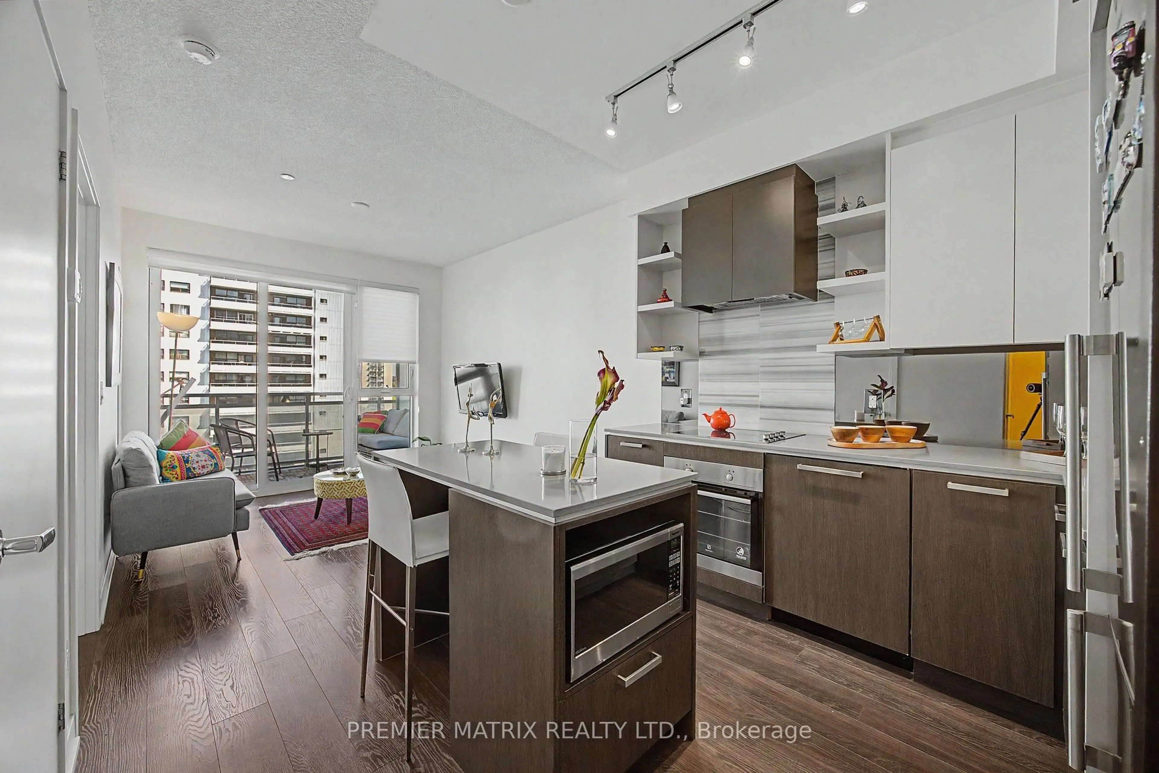 Open concept kitchen, unknown for 1830 Bloor St #930, Toronto Ontario M6P 3K6