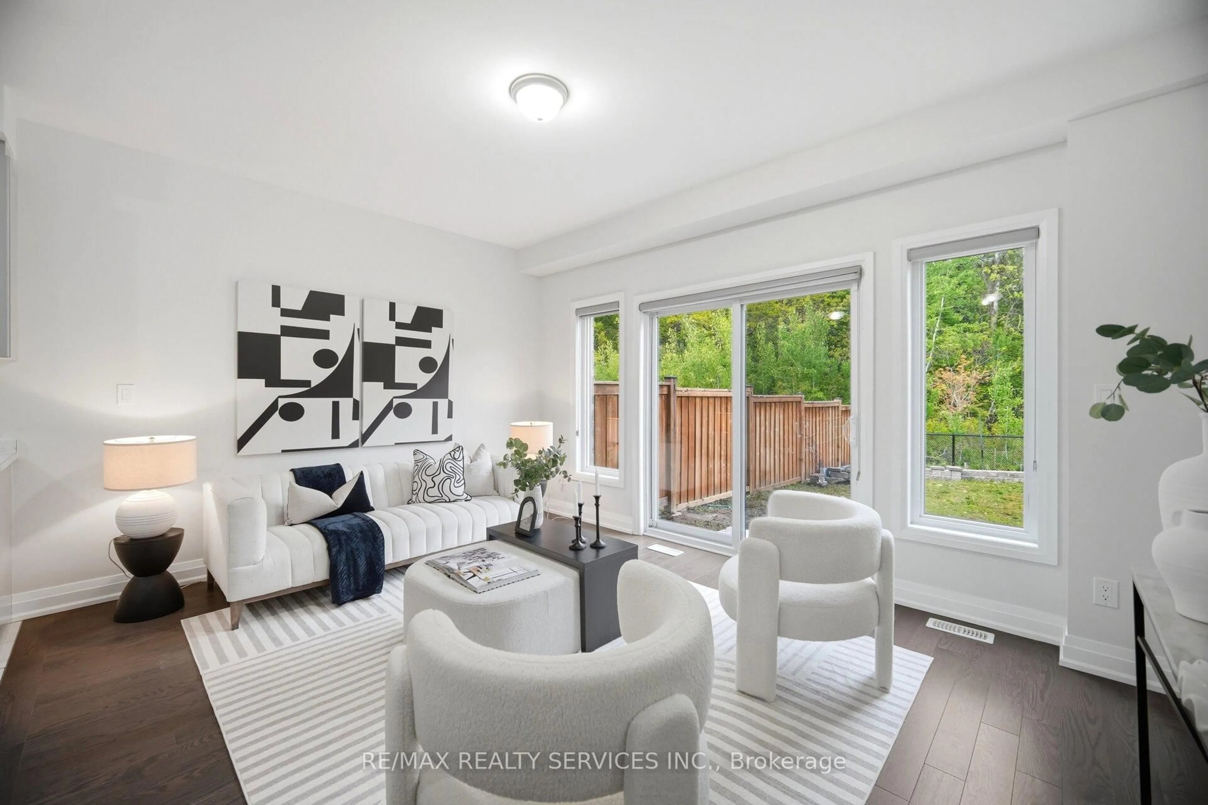 Living room with furniture, unknown for 29 Summerbeam Way, Brampton Ontario L6Y 0E3