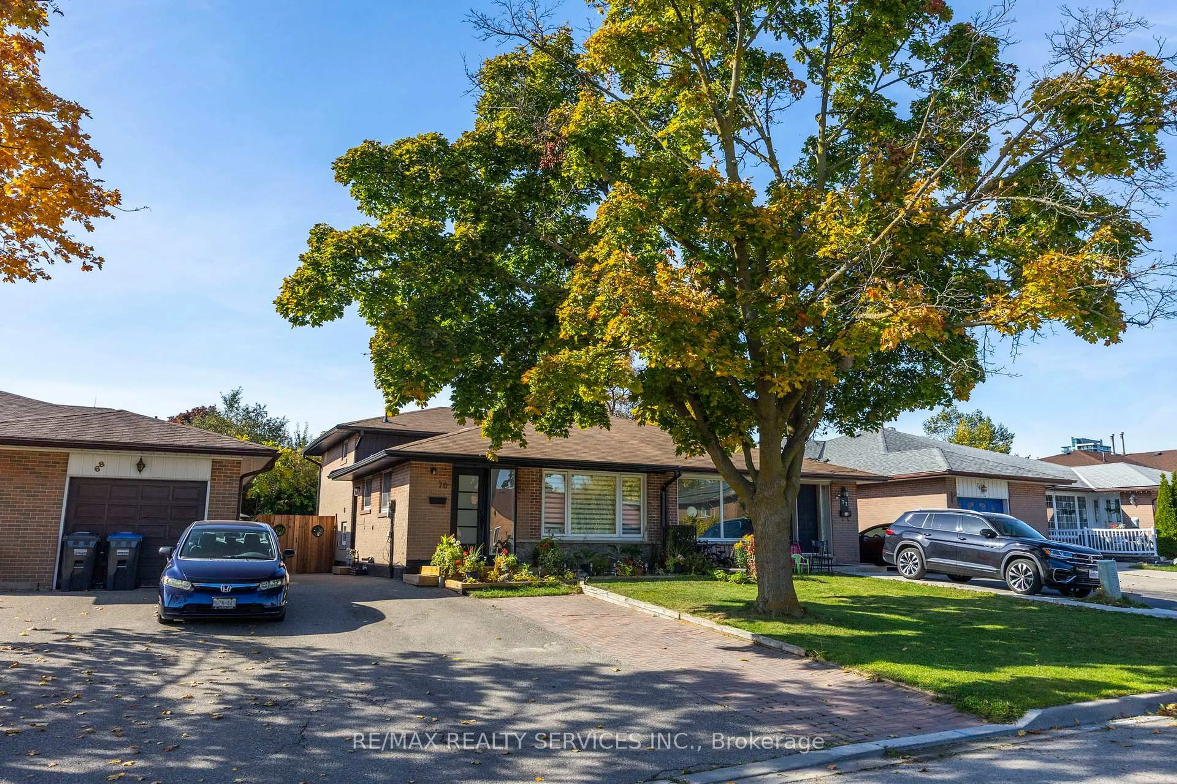 Unknown for 70 Wilton Dr, Brampton Ontario L6W 3A1