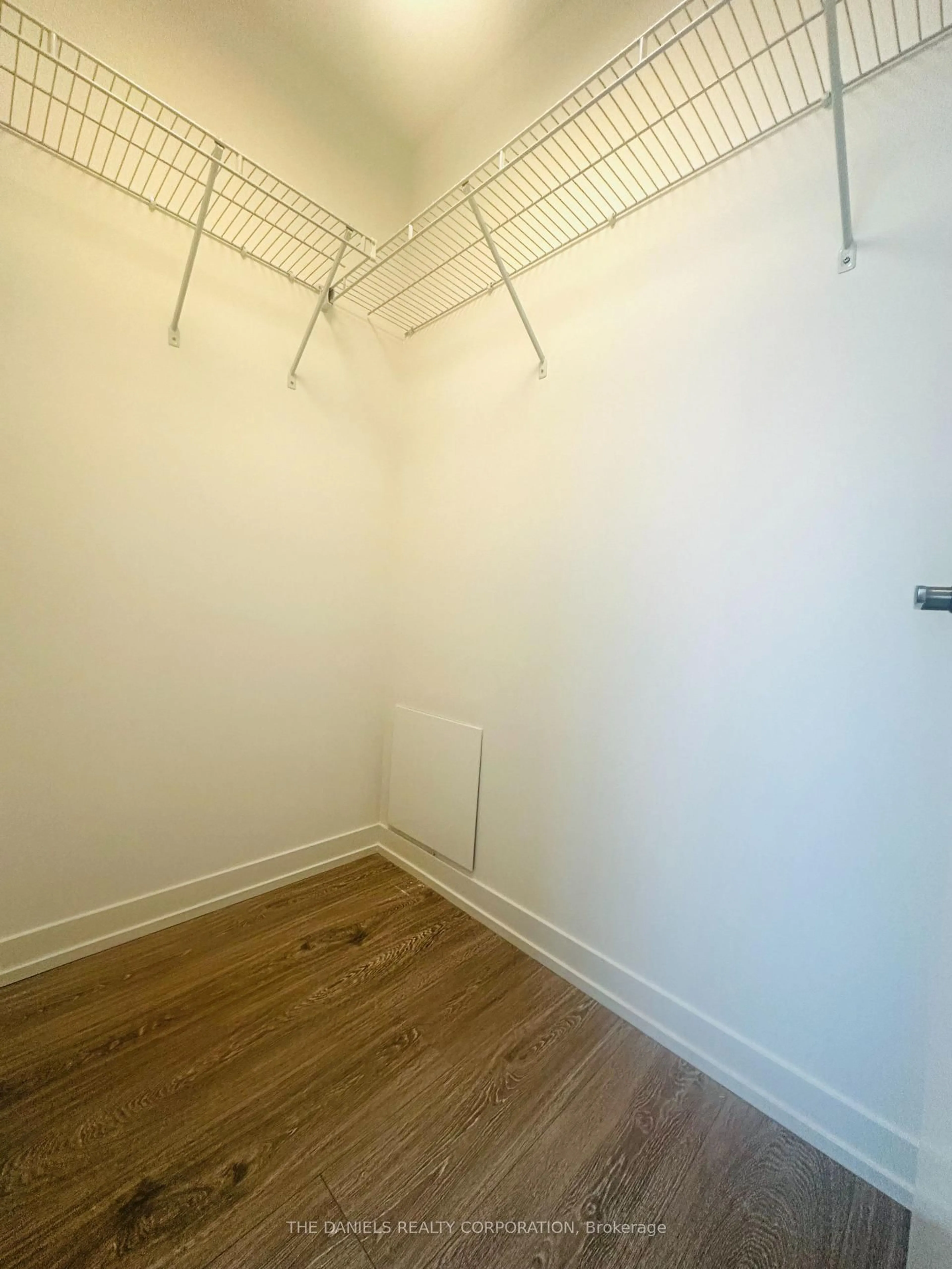 A pic of a room for 2485 Eglinton Ave #804, Mississauga Ontario L5M 2T1