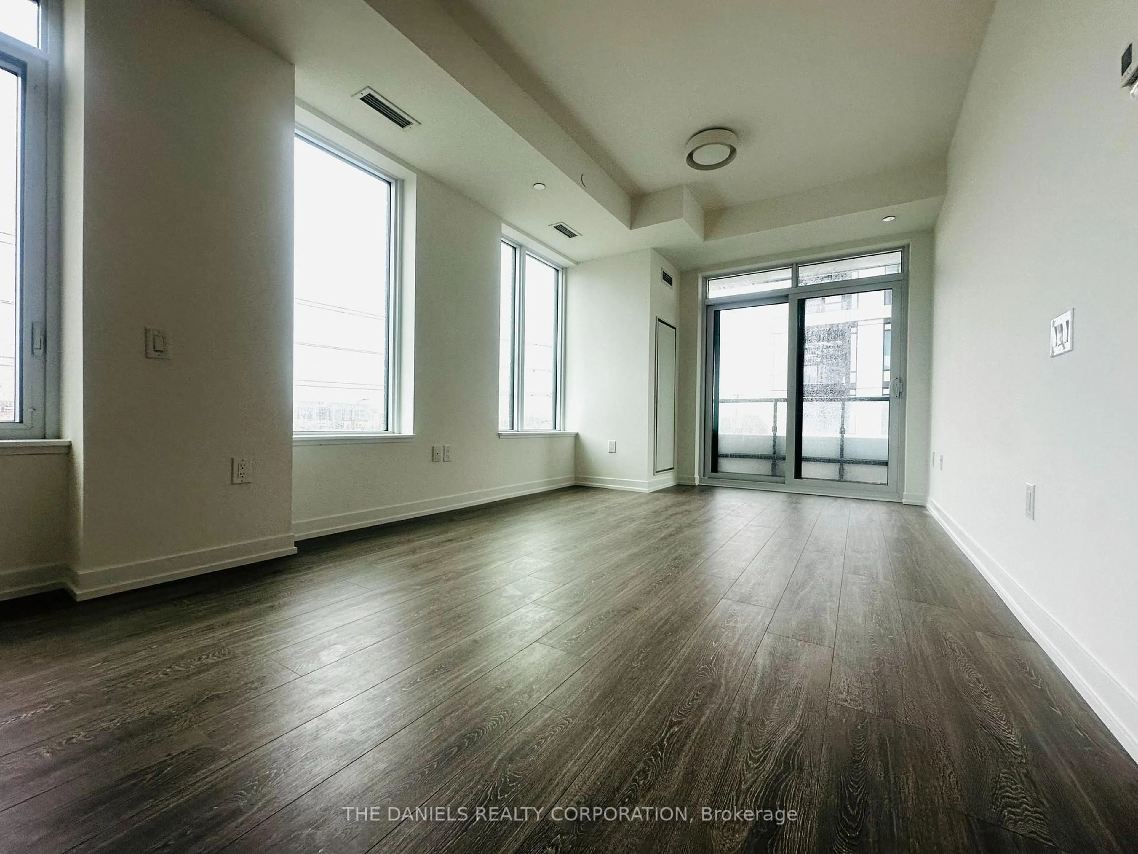 A pic of a room for 2485 Eglinton Ave #503, Mississauga Ontario L5M 2T1