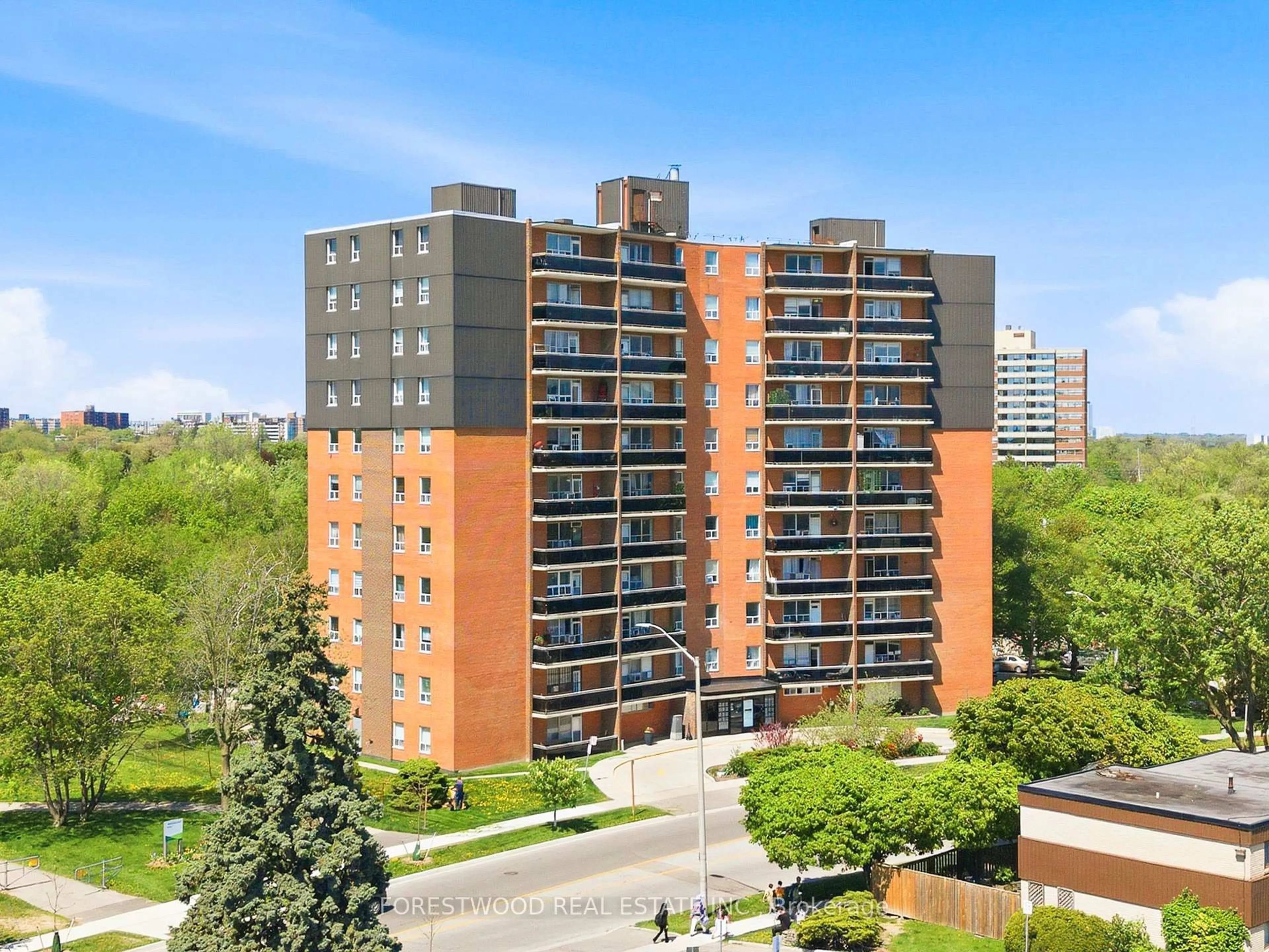 A pic from outside/outdoor area/front of a property/back of a property/a pic from drone, unknown for 3145 Queen Frederica Dr #506, Mississauga Ontario L4Y 3A7