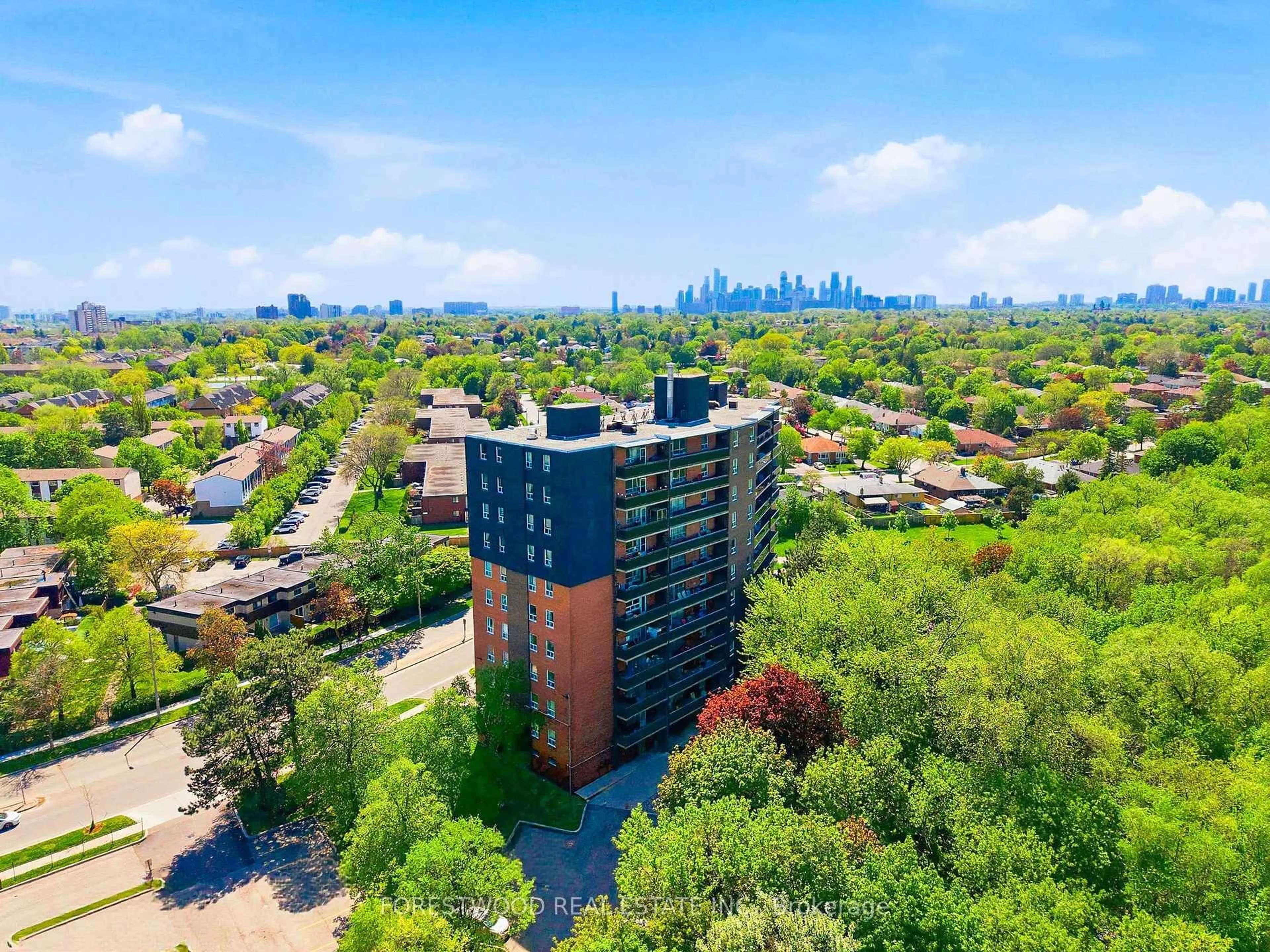 A pic from outside/outdoor area/front of a property/back of a property/a pic from drone, city buildings view from balcony for 3145 Queen Frederica Dr #506, Mississauga Ontario L4Y 3A7