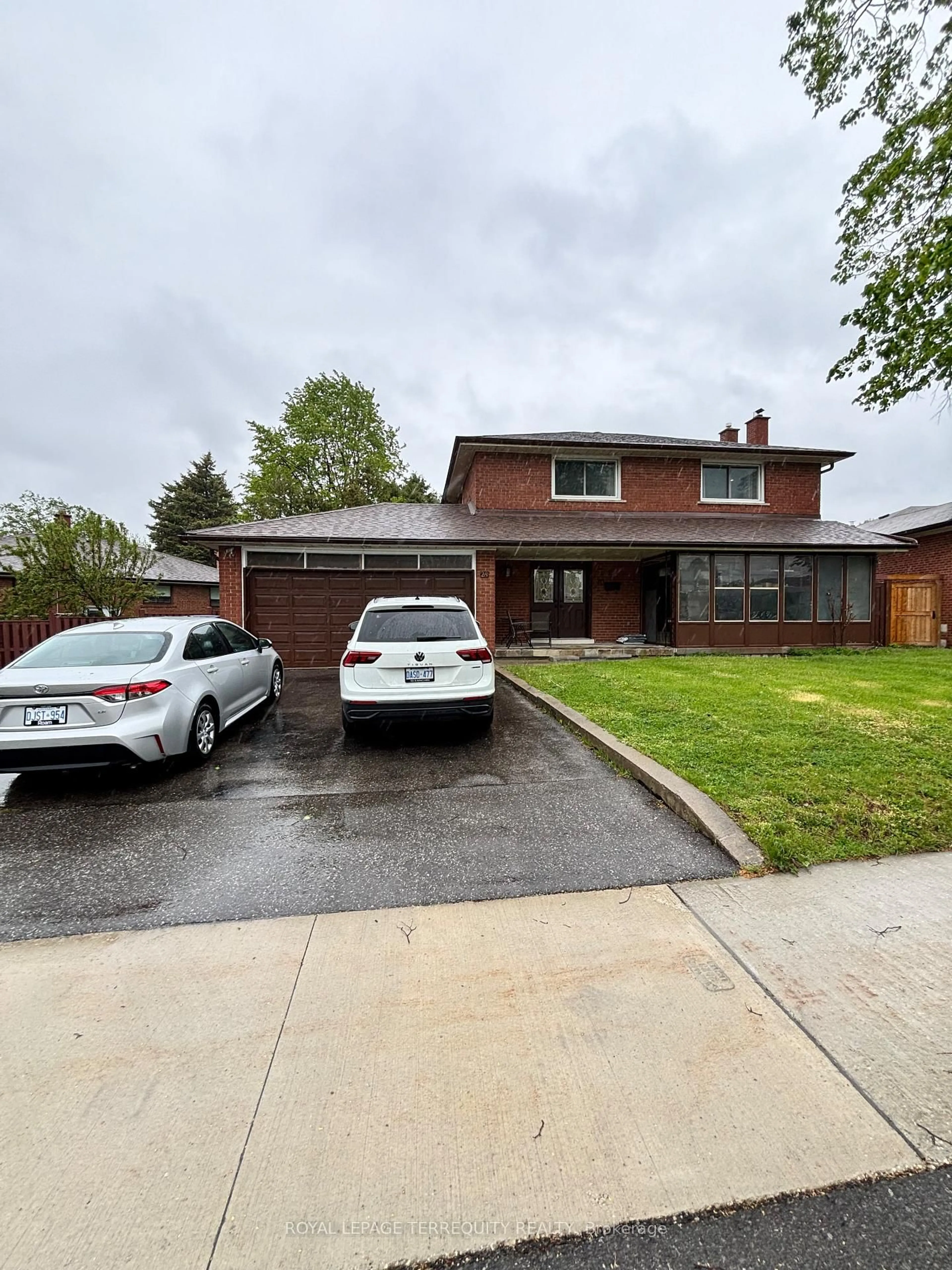 Home with brick exterior material, street for 28 Keegan Cres, Toronto Ontario M3J 1G2