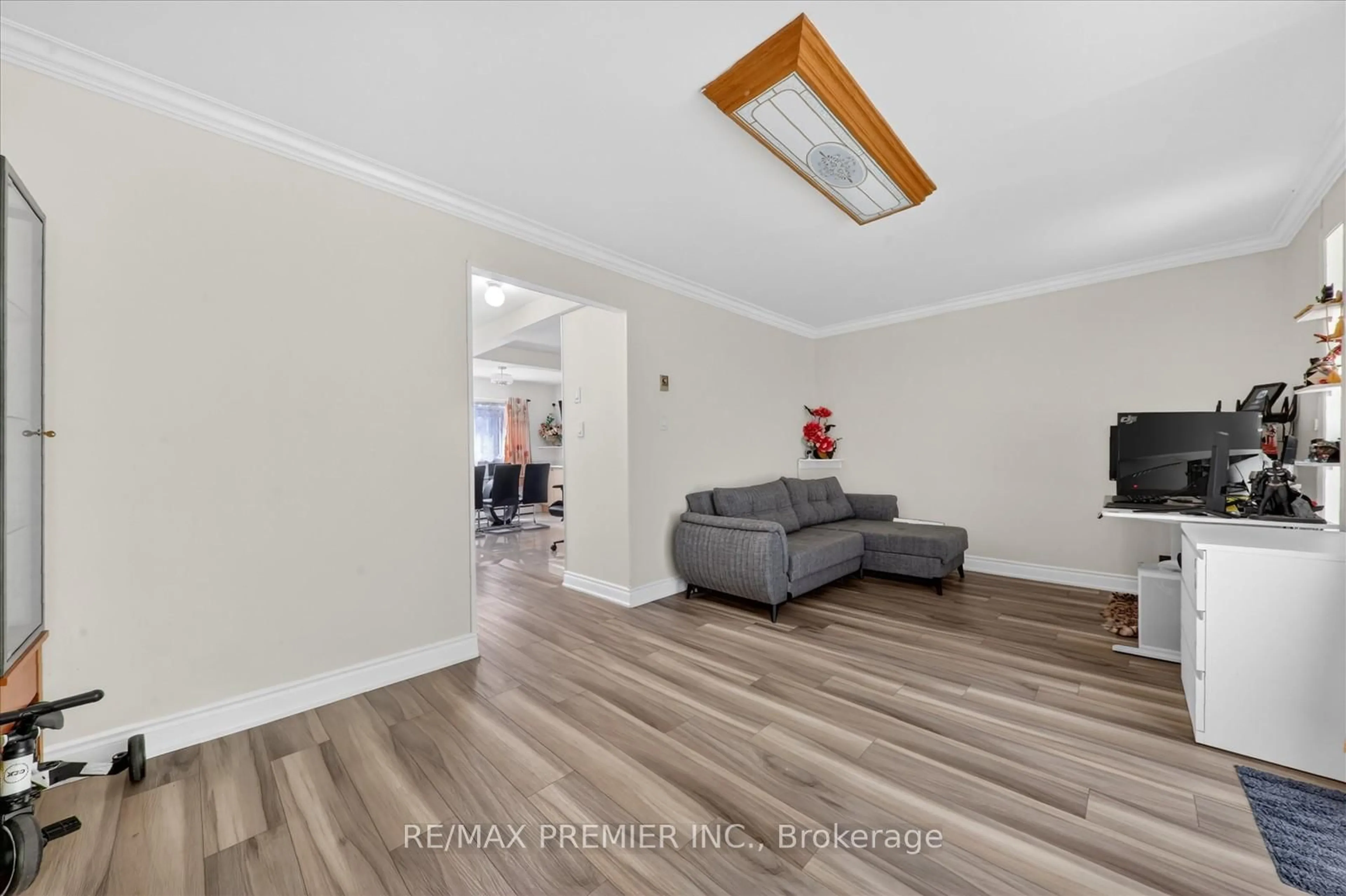 A pic of a room for 85 Driftwood Ave #48, Toronto Ontario M3N 2M7