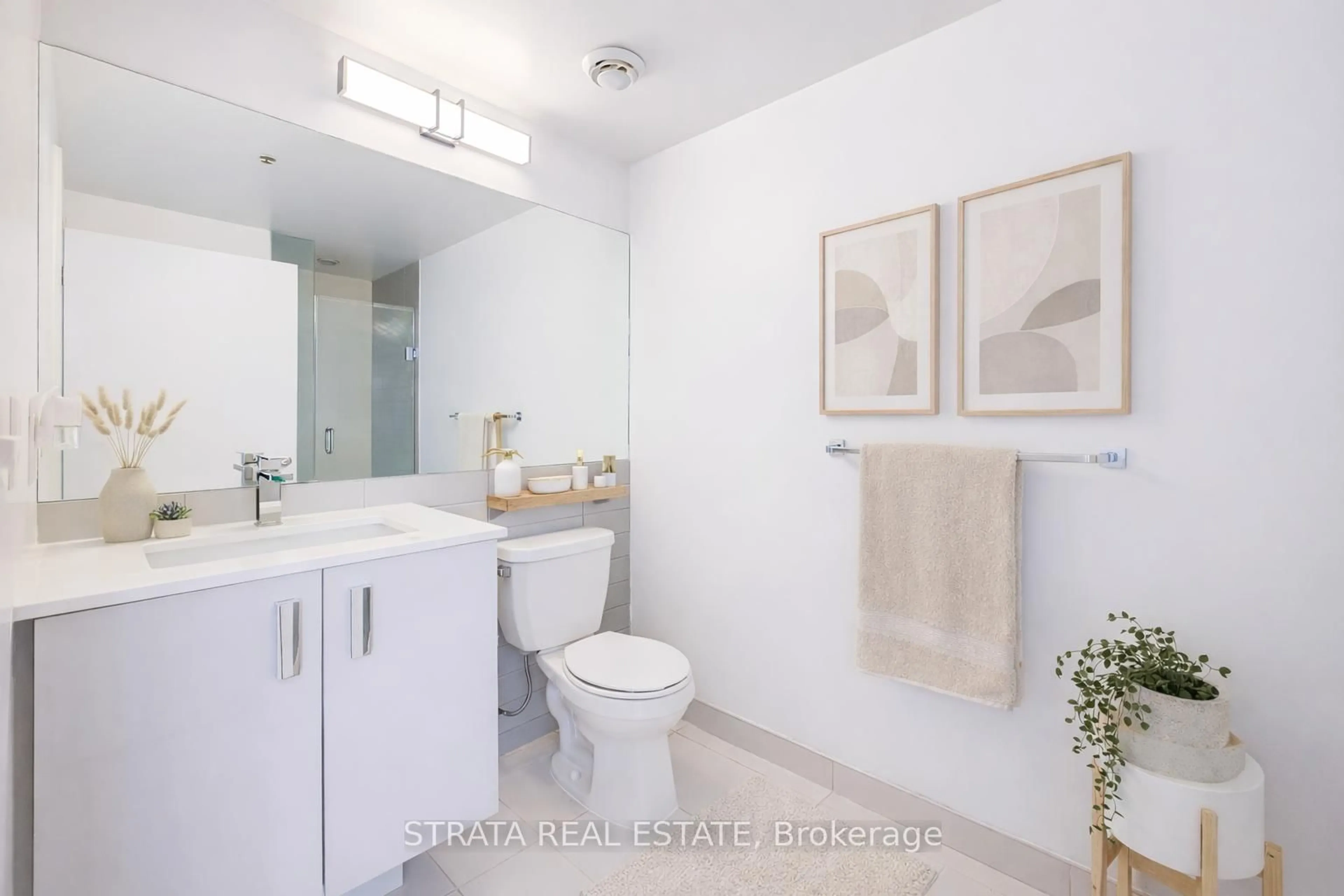 Standard bathroom, ceramic/tile floor for 30 Gibbs Rd #2207, Toronto Ontario M9B 0E4