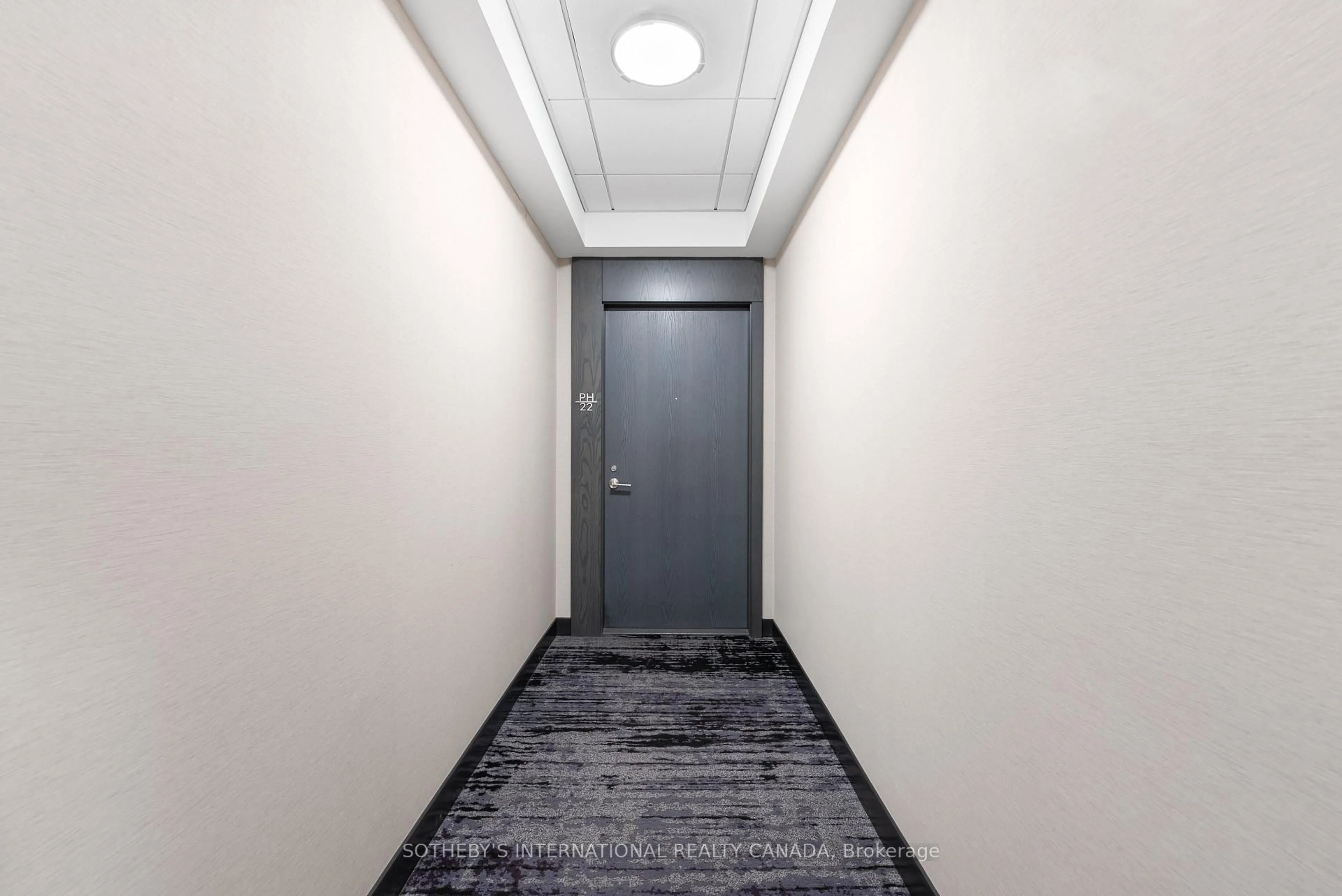 Indoor foyer for 9 Mabelle Ave #PH 22, Toronto Ontario M9A 0E1