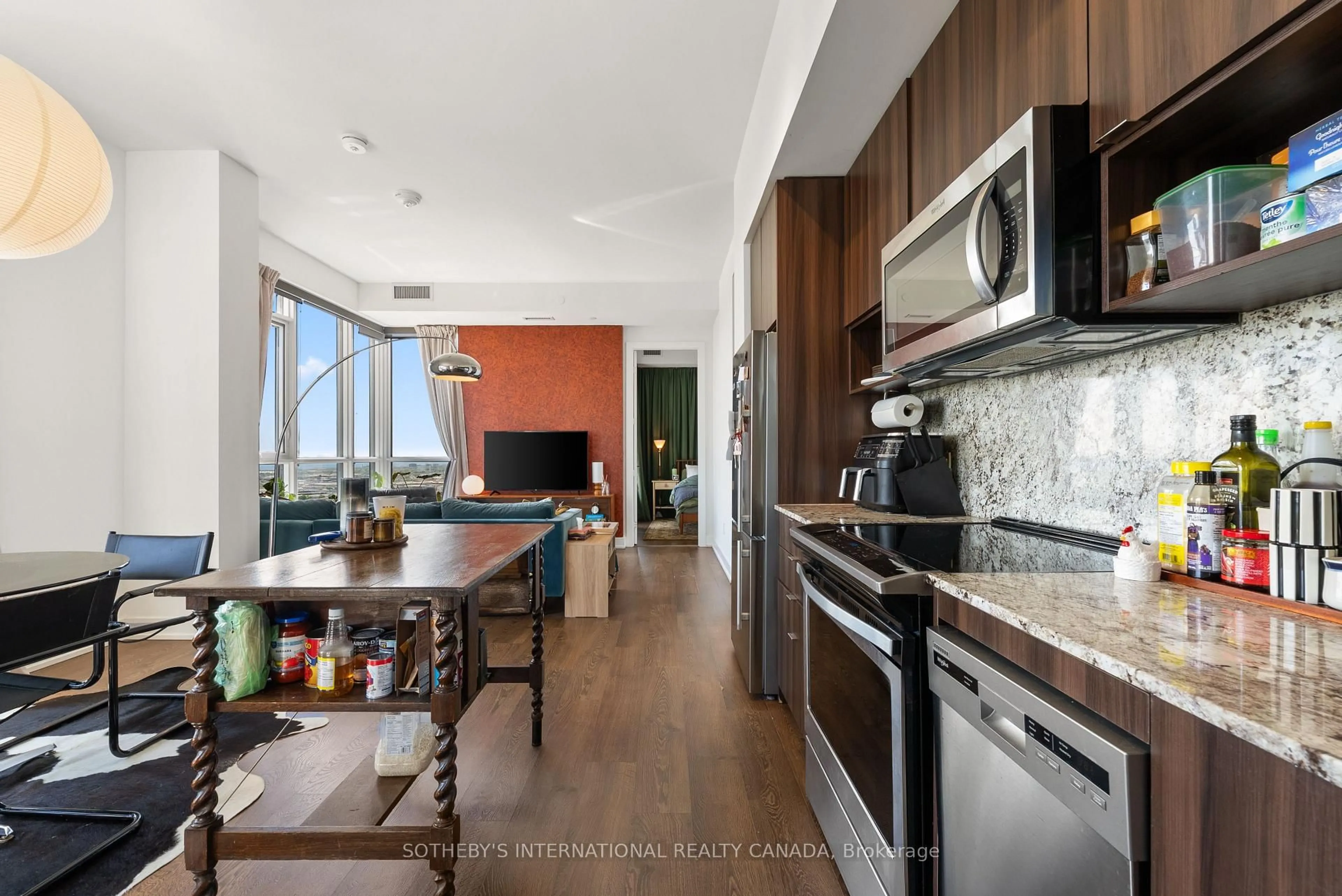 Open concept kitchen, unknown for 9 Mabelle Ave #PH 22, Toronto Ontario M9A 0E1