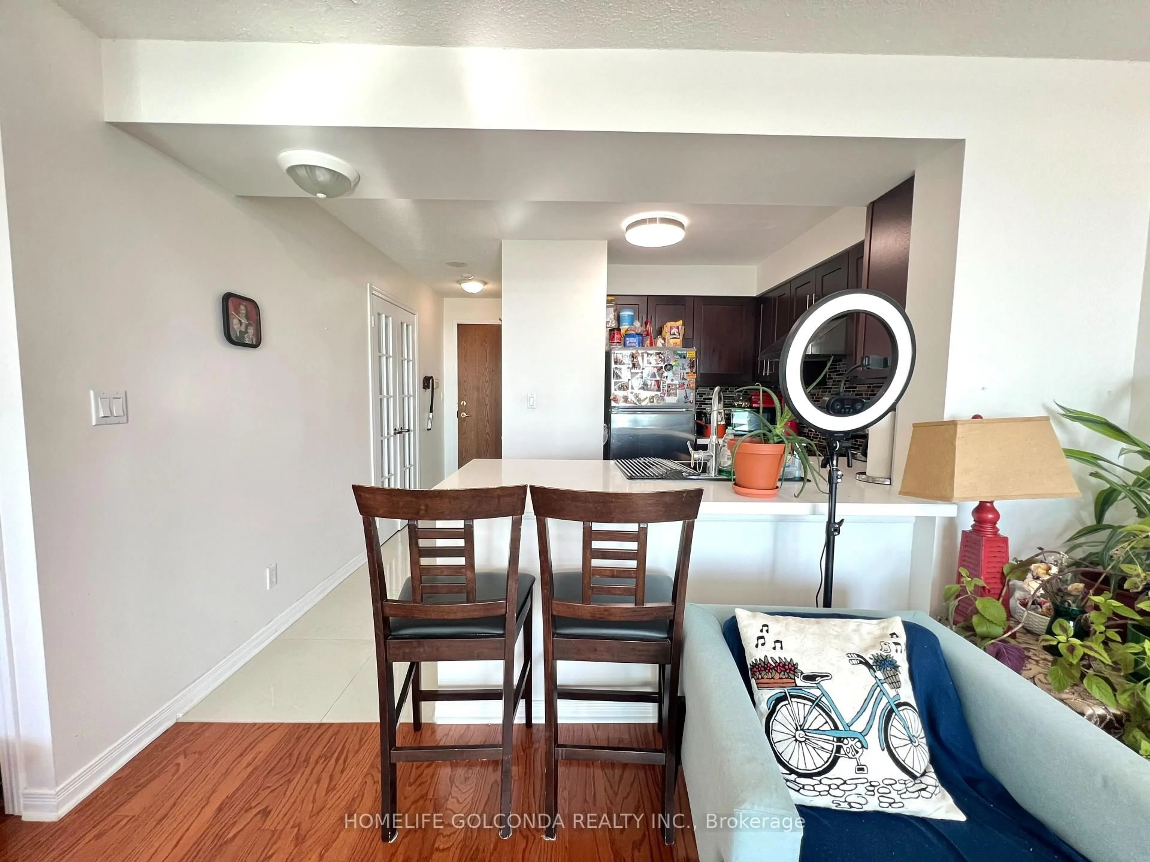 Unknown for 4879 Kimbermount Ave #1602, Mississauga Ontario L5M 7R8