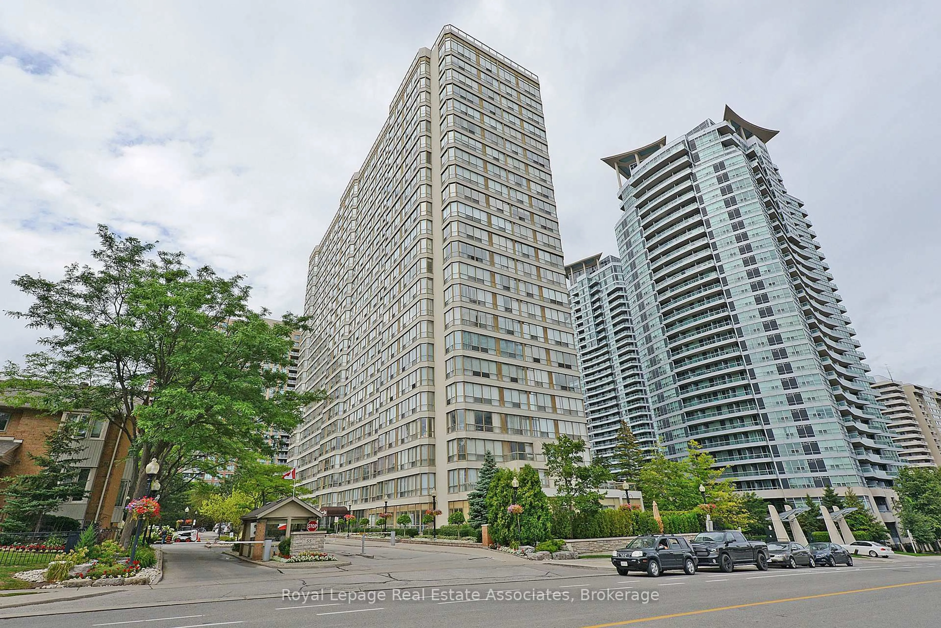 Unknown for 55 Elm Dr #501, Mississauga Ontario L5B 3Z3