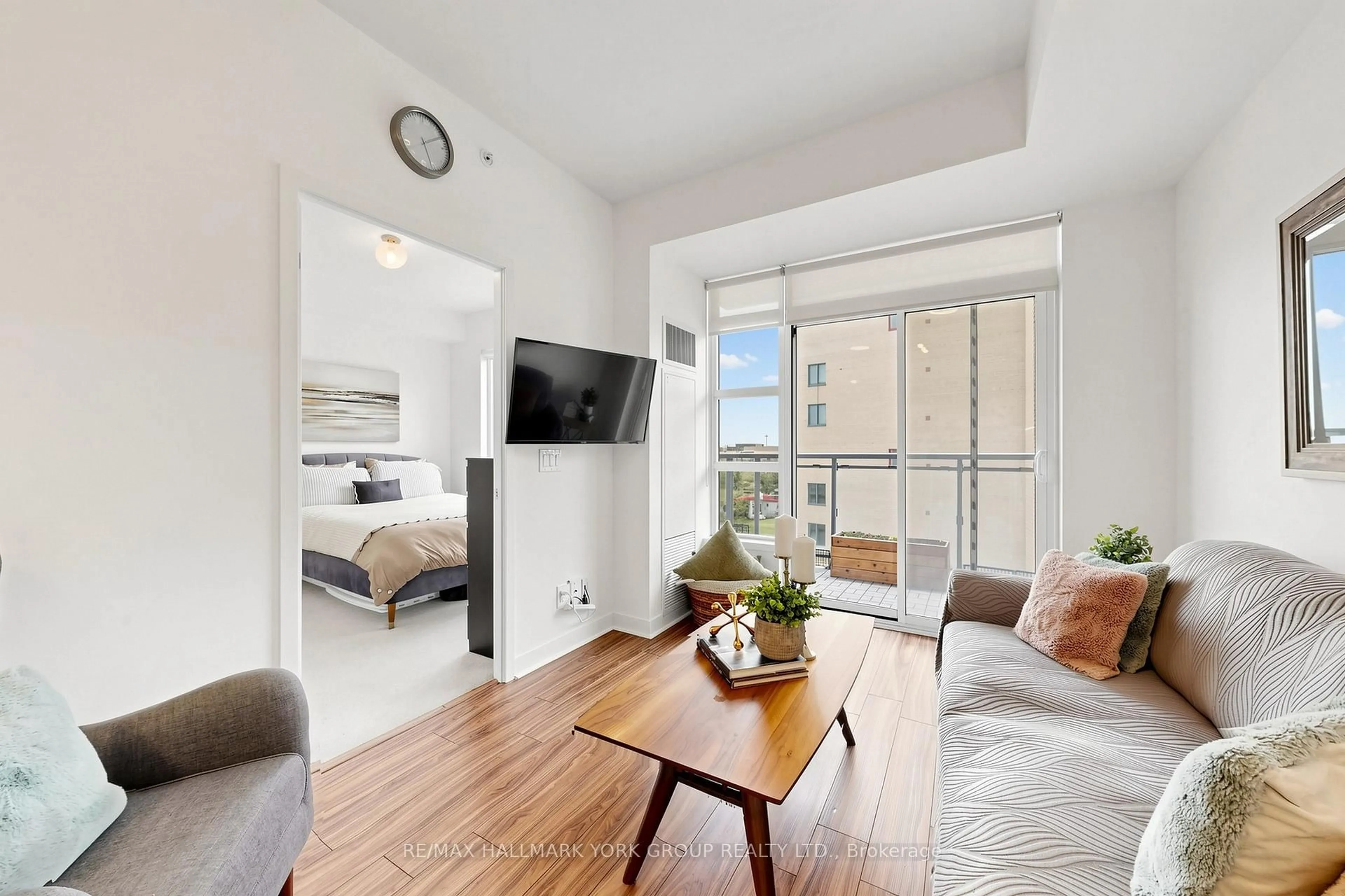 A pic of a room for 840 Queen's Plate Dr #612, Toronto Ontario M9W 0E7