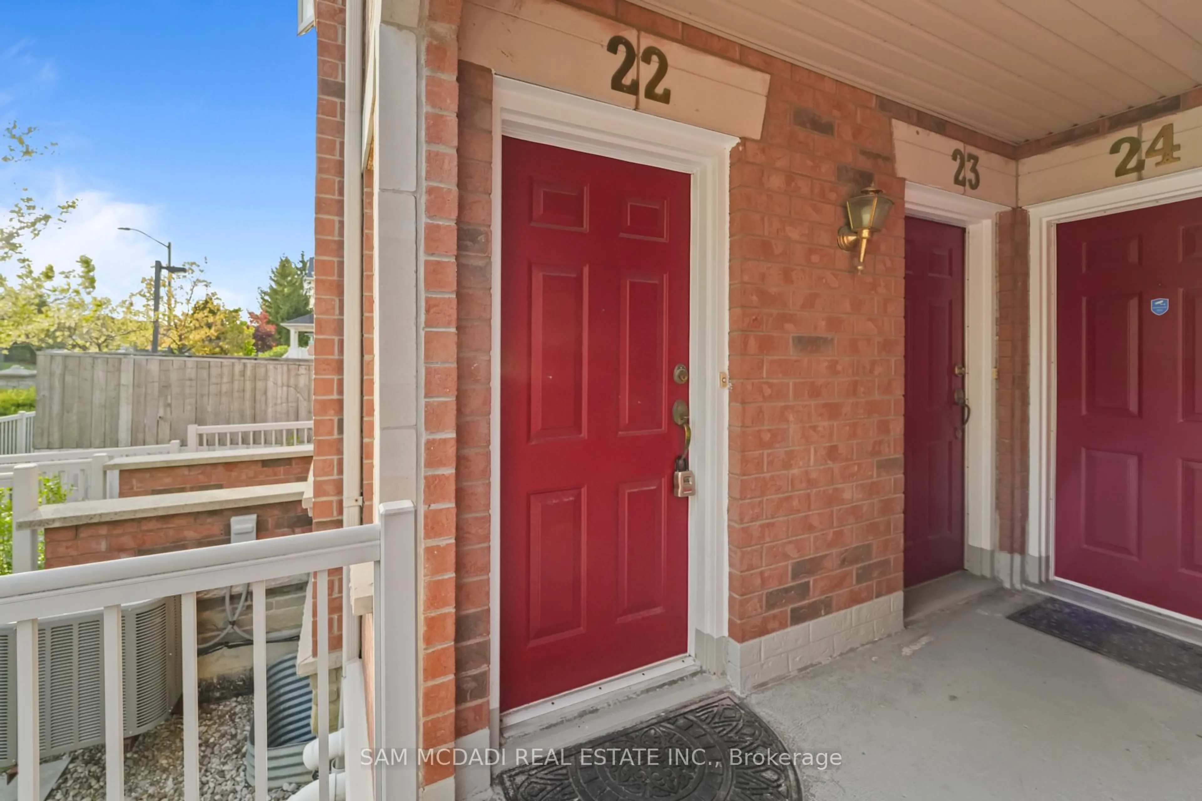 Unknown for 3055 Elmcreek Rd #22, Mississauga Ontario L5B 4J9
