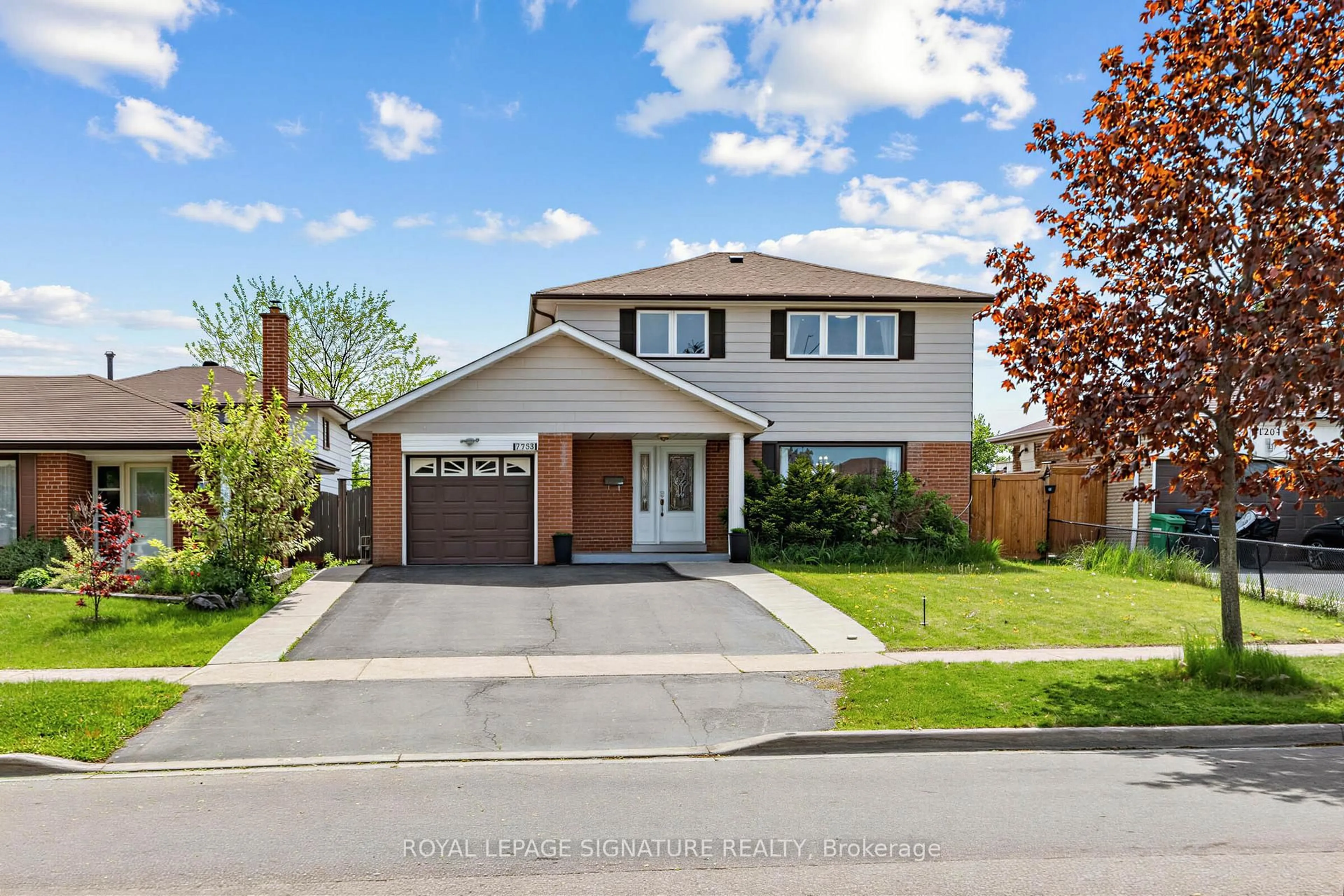 Home with brick exterior material, street for 7258 Vernor Dr, Mississauga Ontario L4T 2P4