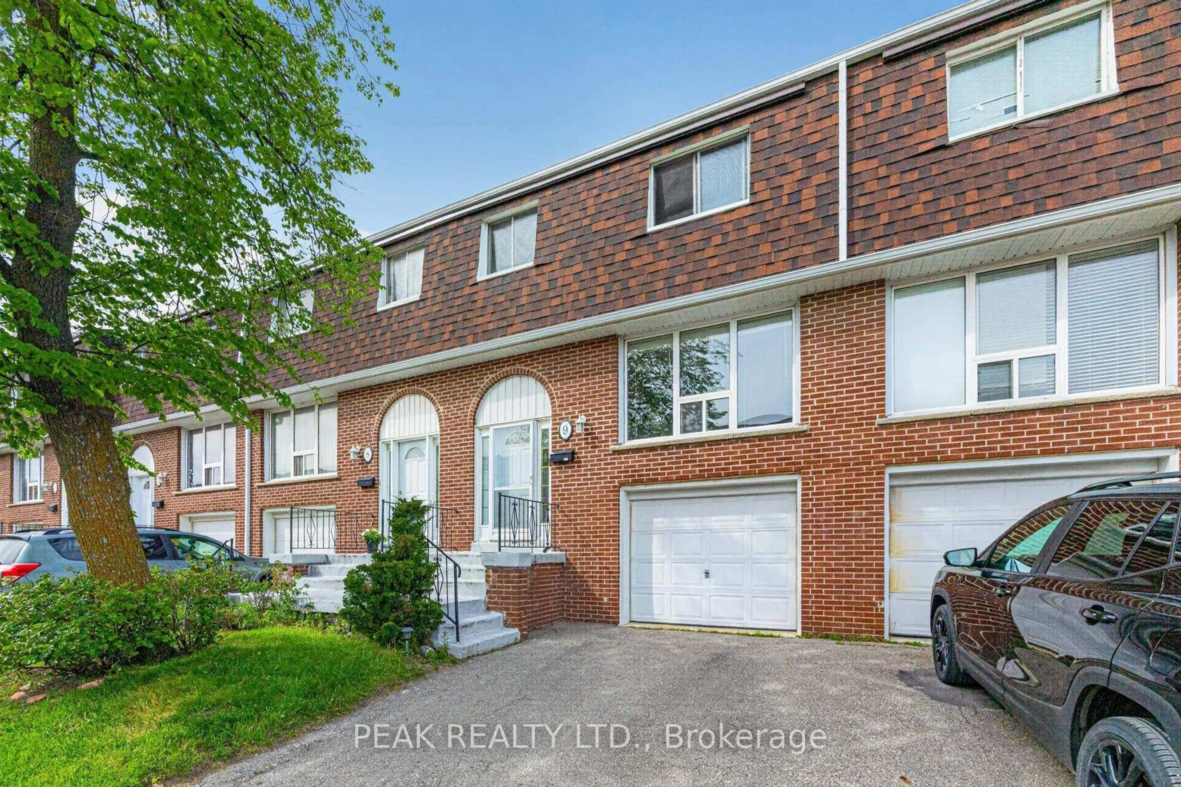 Home with brick exterior material, street for 2380 Bromsgrove Rd #9, Mississauga Ontario L5J 4E6