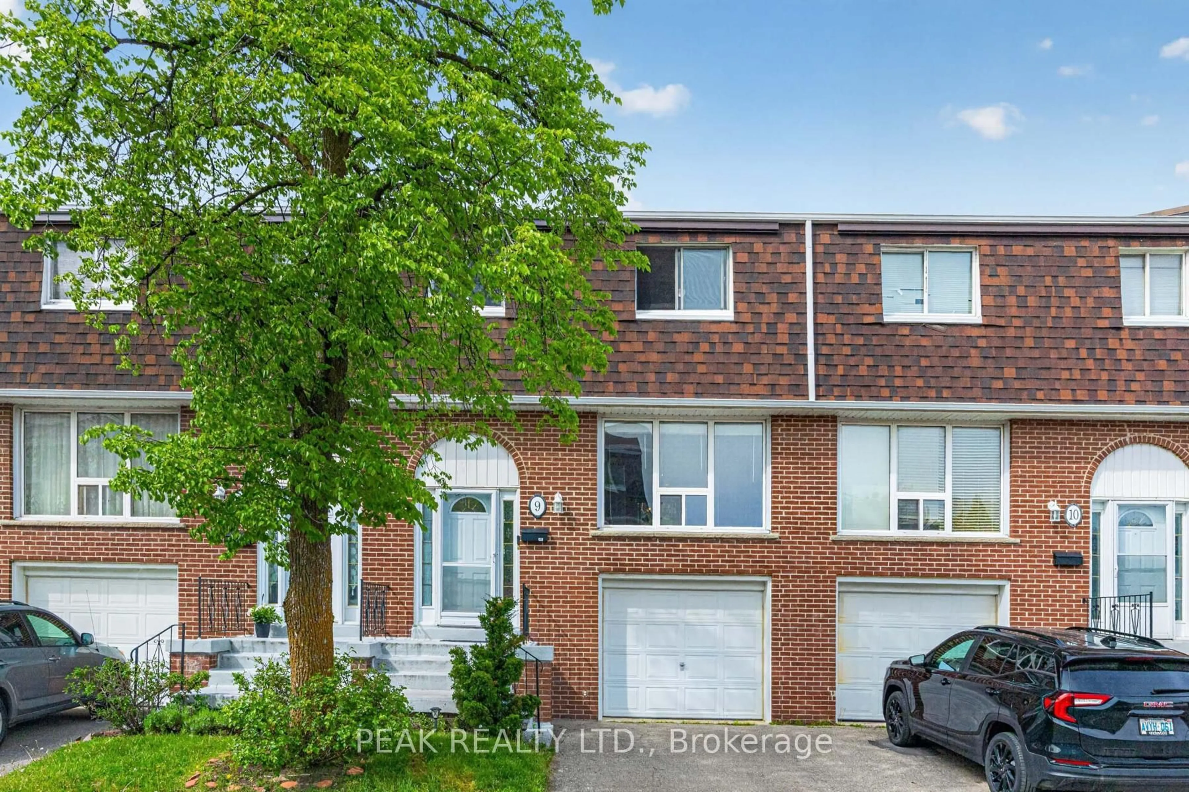 Home with brick exterior material, street for 2380 Bromsgrove Rd #9, Mississauga Ontario L5J 4E6
