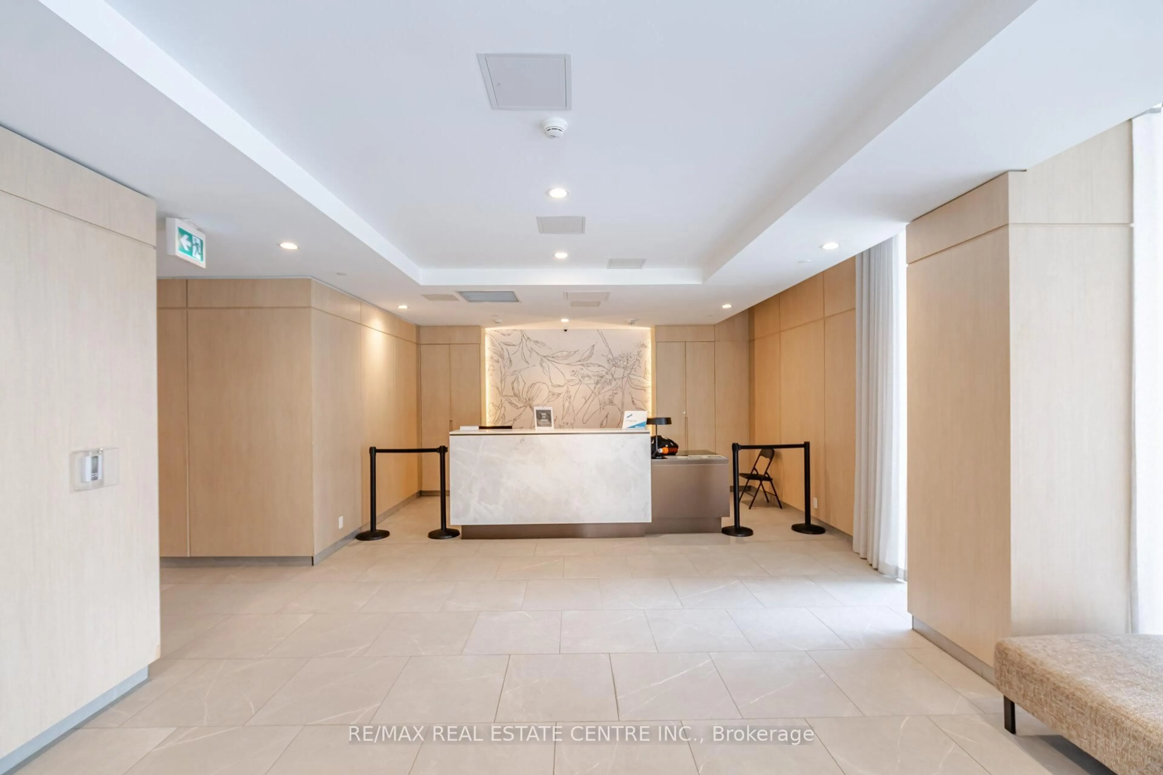 Lobby for 225 Veterans Dr #607, Brampton Ontario L7A 5L7