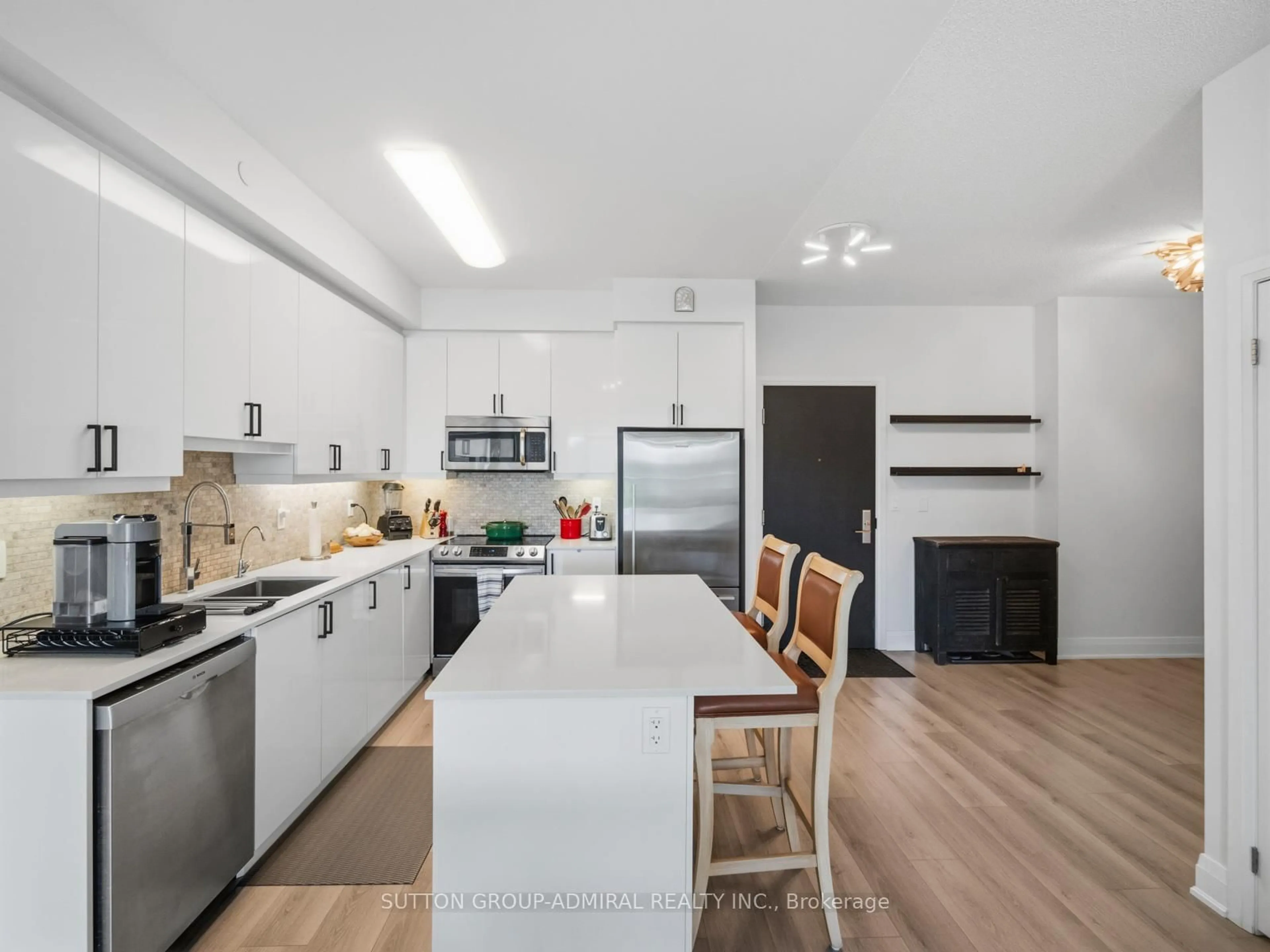 Open concept kitchen, unknown for 35 Fontenay Crt #606, Toronto Ontario M9A 0C4