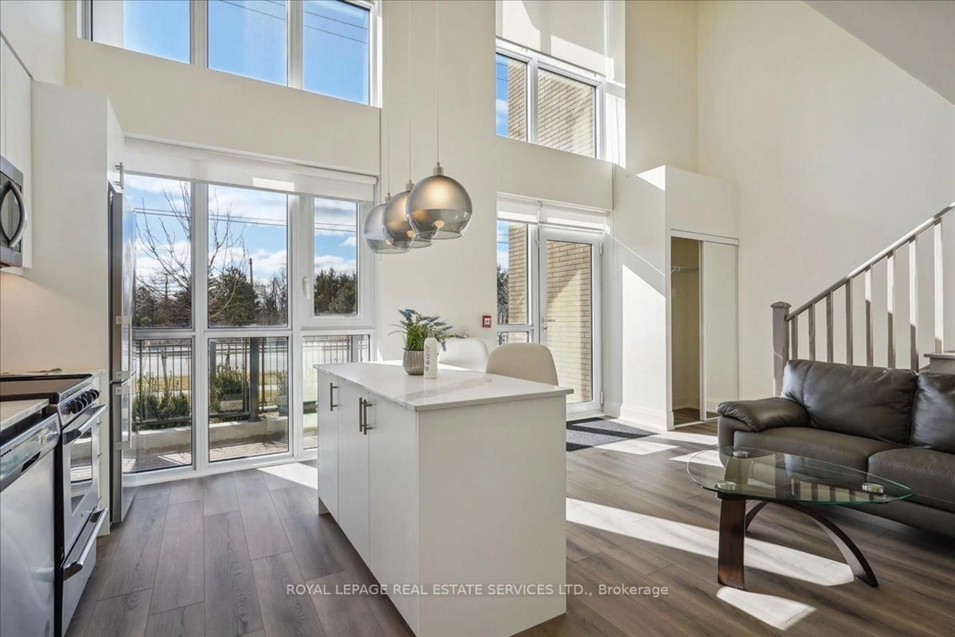 Unknown for 509 Dundas St #103, Oakville Ontario L6M 4M2