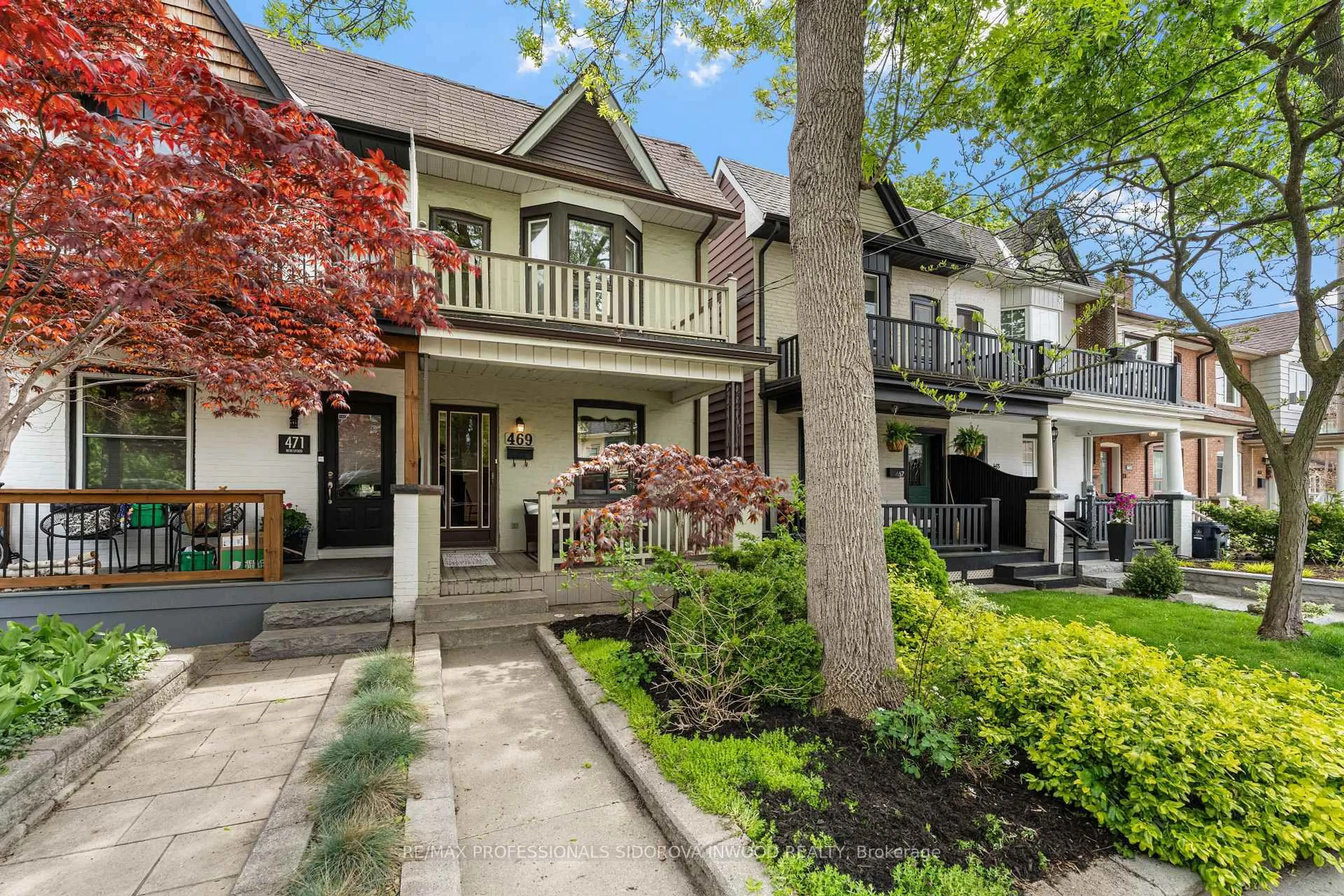Patio, street for 469 Beresford Ave, Toronto Ontario M6S 3B8
