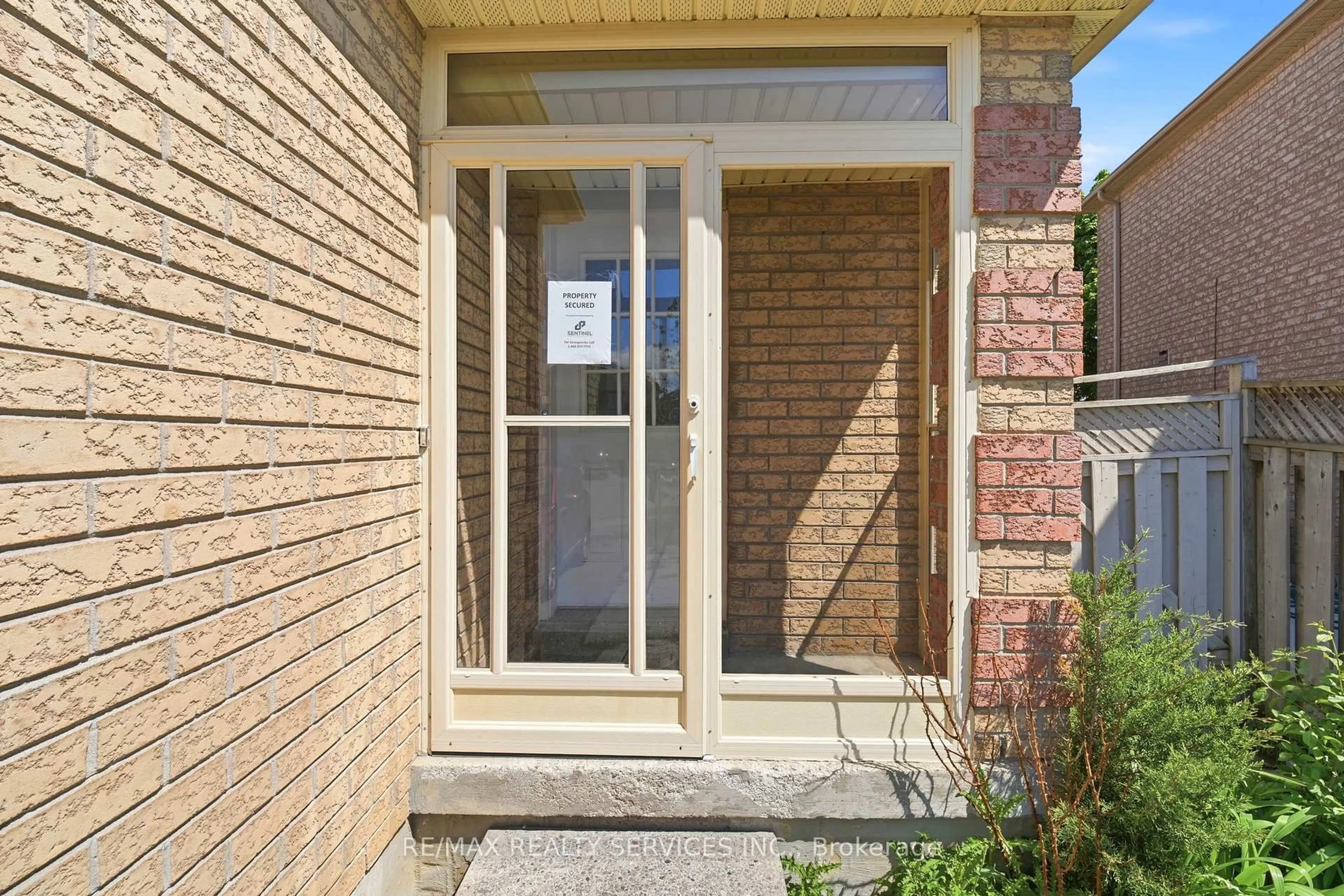 Unknown for 39 Caruso Dr, Brampton Ontario L6Y 5B2