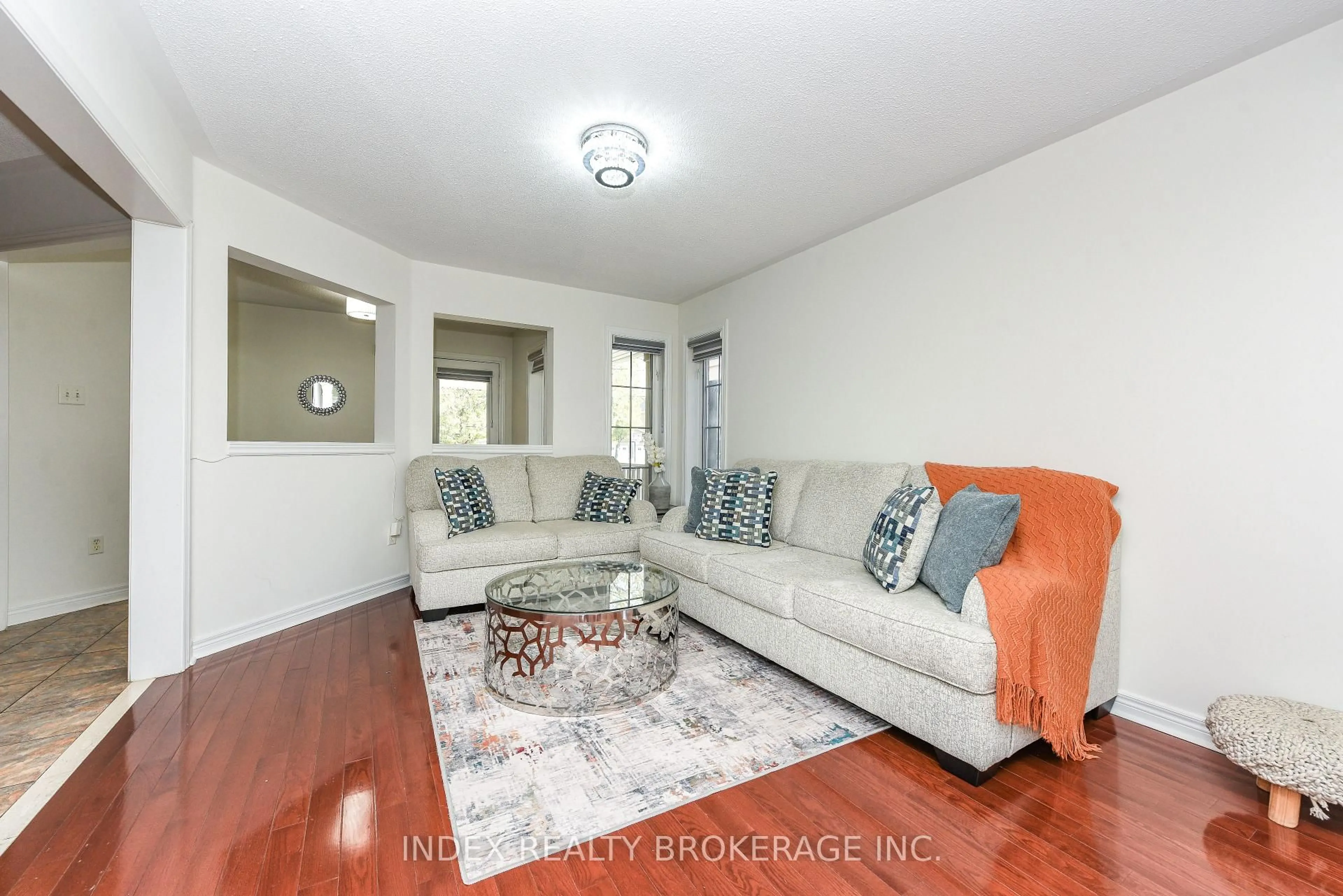 Living room with furniture, unknown for 54 Dwellers Rd, Brampton Ontario L6X 5C1