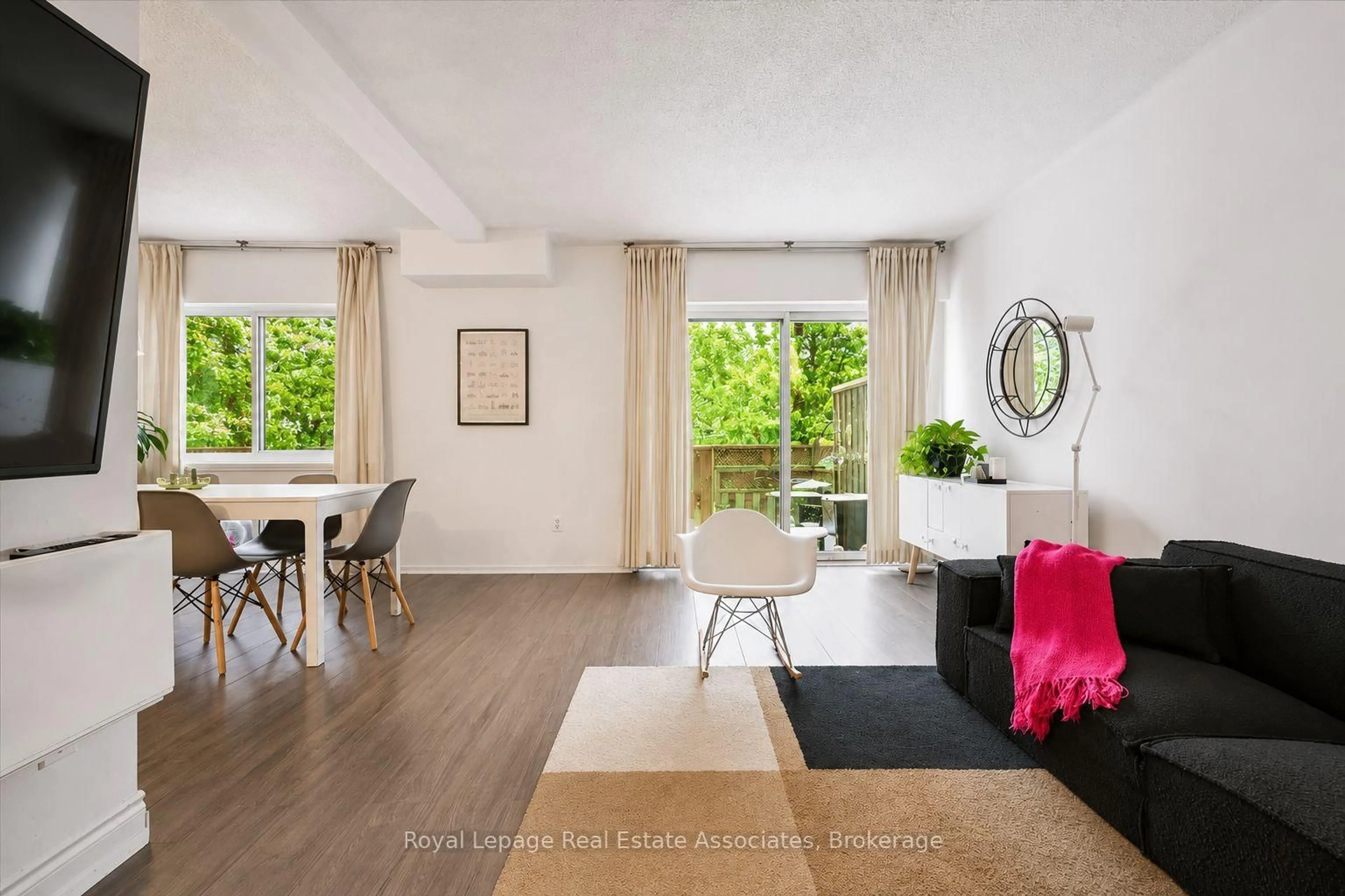 Living room with furniture, unknown for 1230 Gripsholm Rd #17, Mississauga Ontario L4Y 2G9