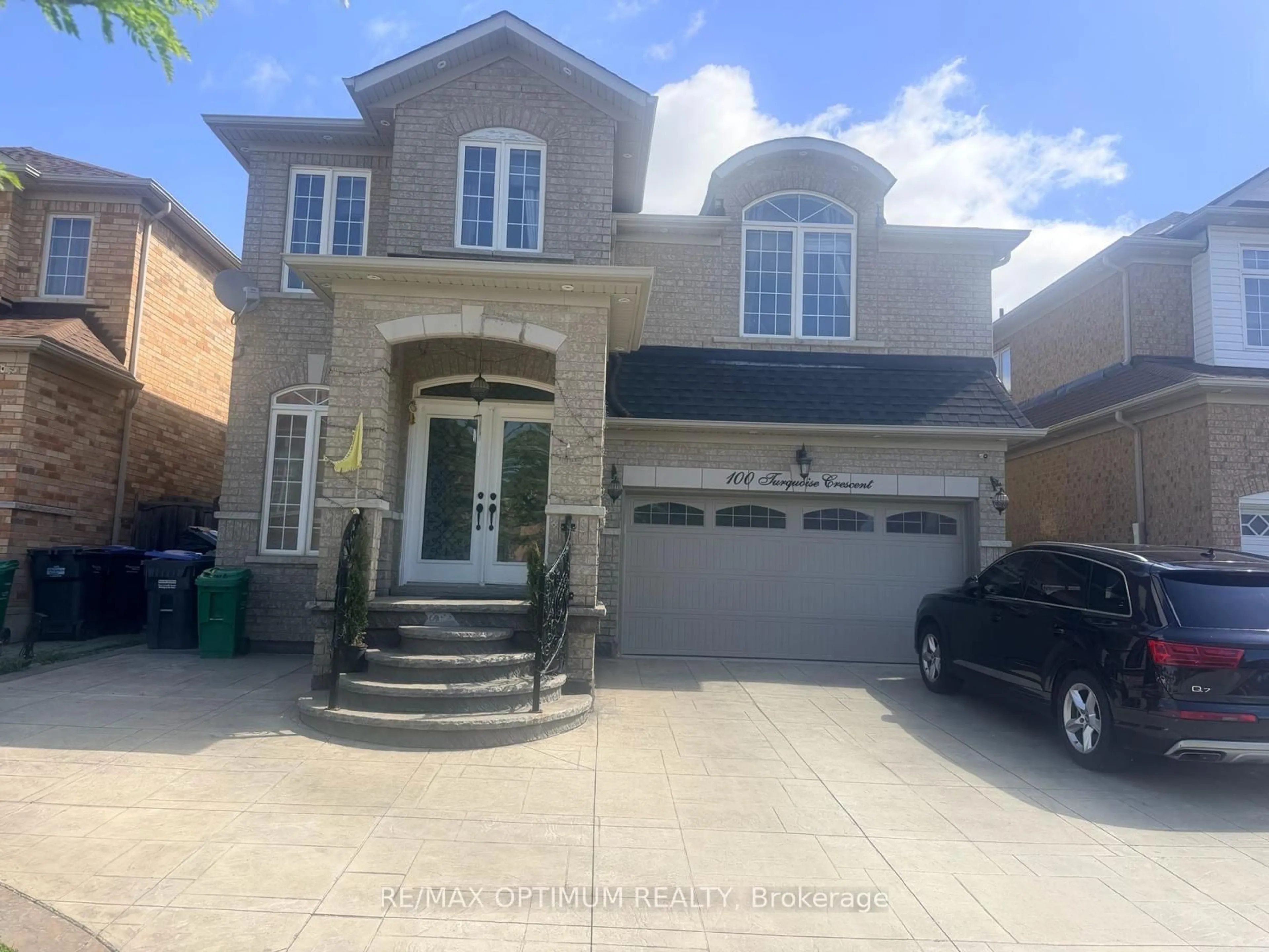 Unknown for 100 Turquoise Cres, Brampton Ontario L6P 0Z8