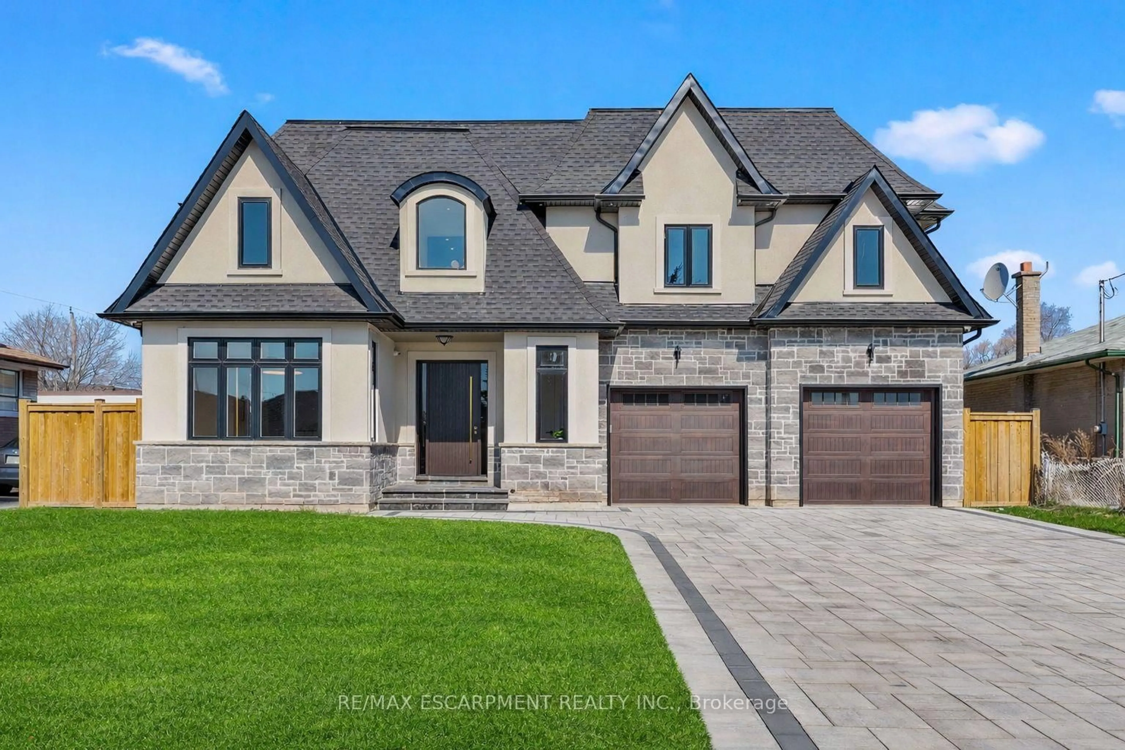 Home with brick exterior material, street for 383 Wadsworth St, Oakville Ontario L6K 2A2