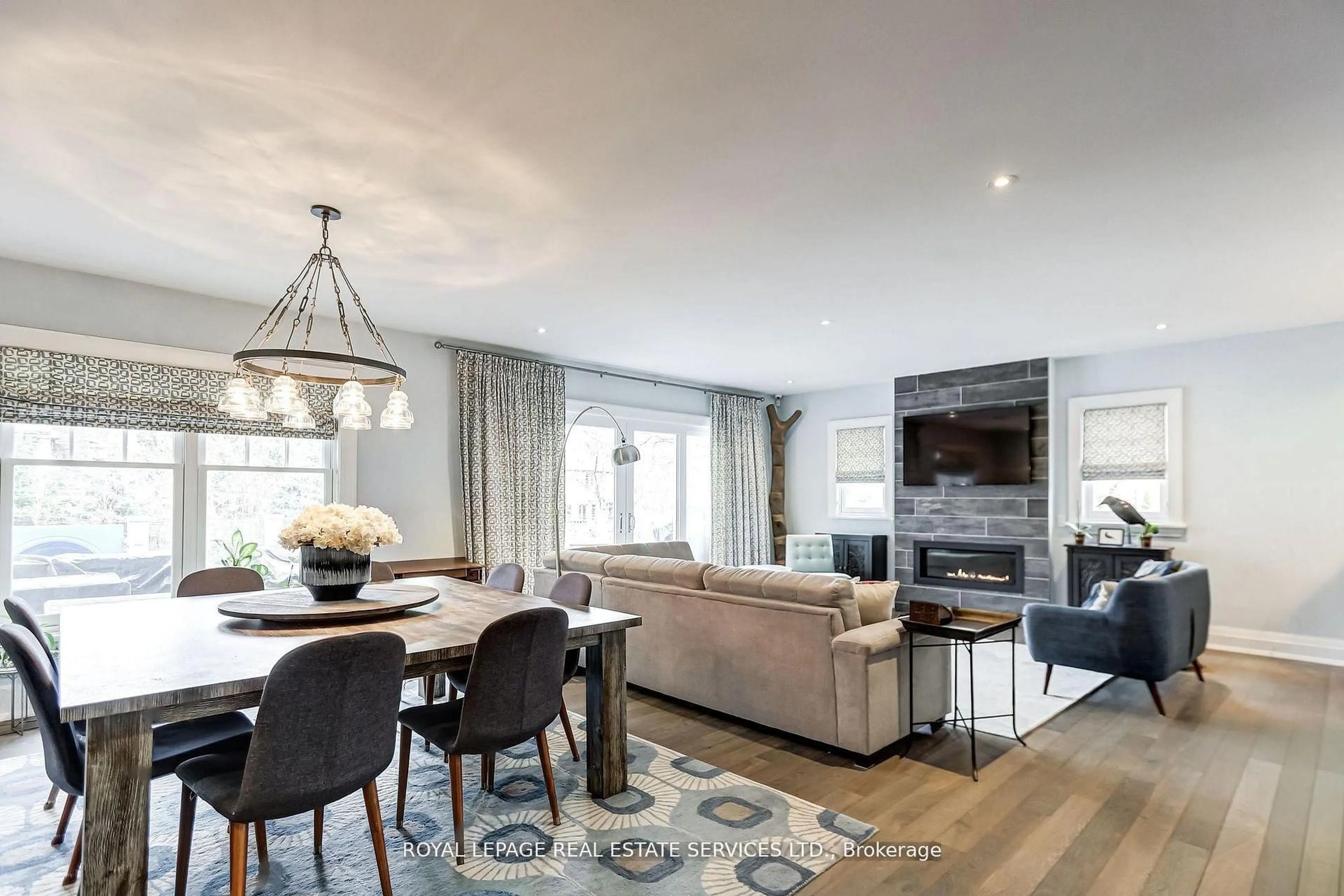 Living room with furniture, unknown for 34 Lambeth Rd, Toronto Ontario M9A 2Y7