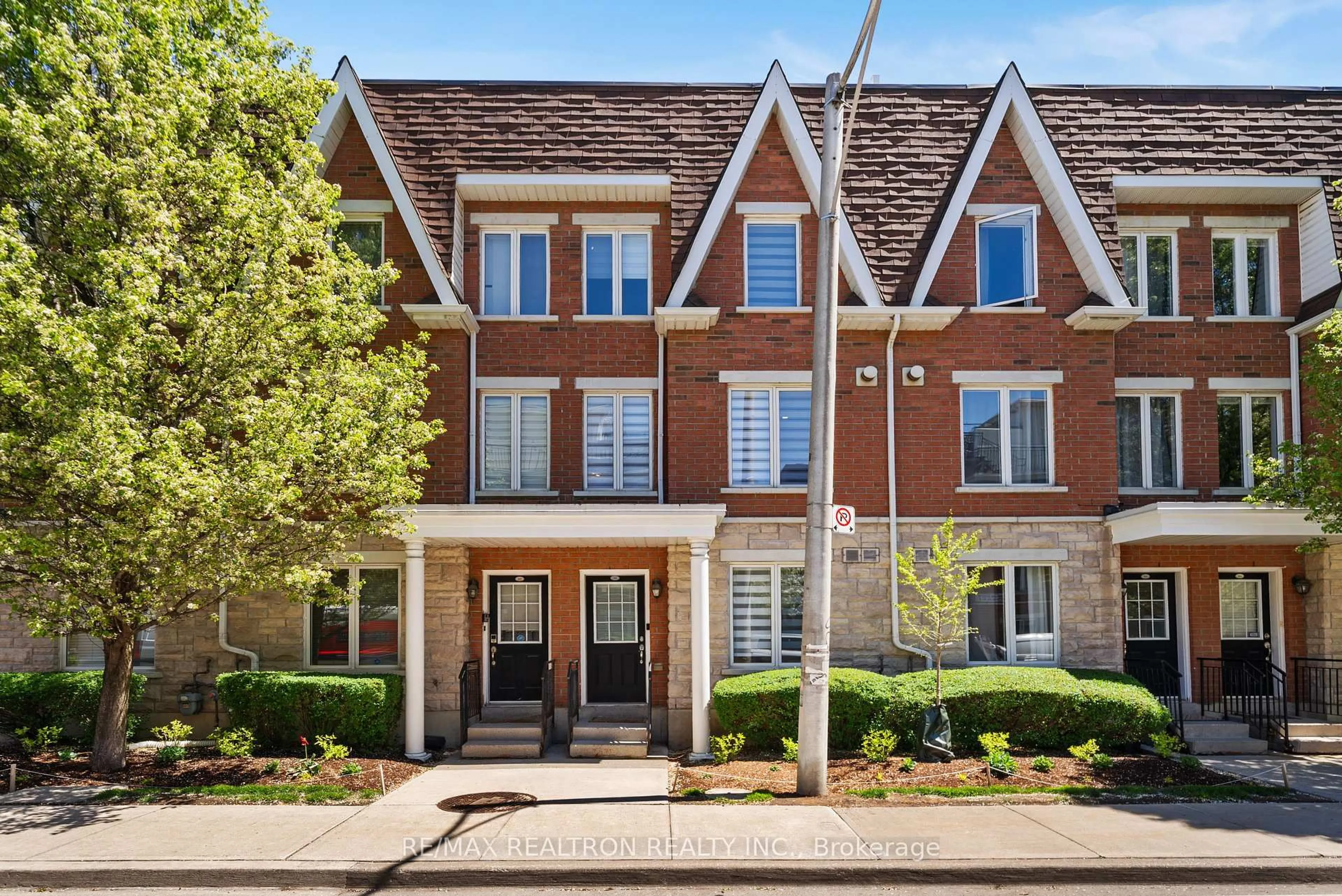 Home with brick exterior material, street for 25 Laidlaw St #506, Toronto Ontario M6K 1X3