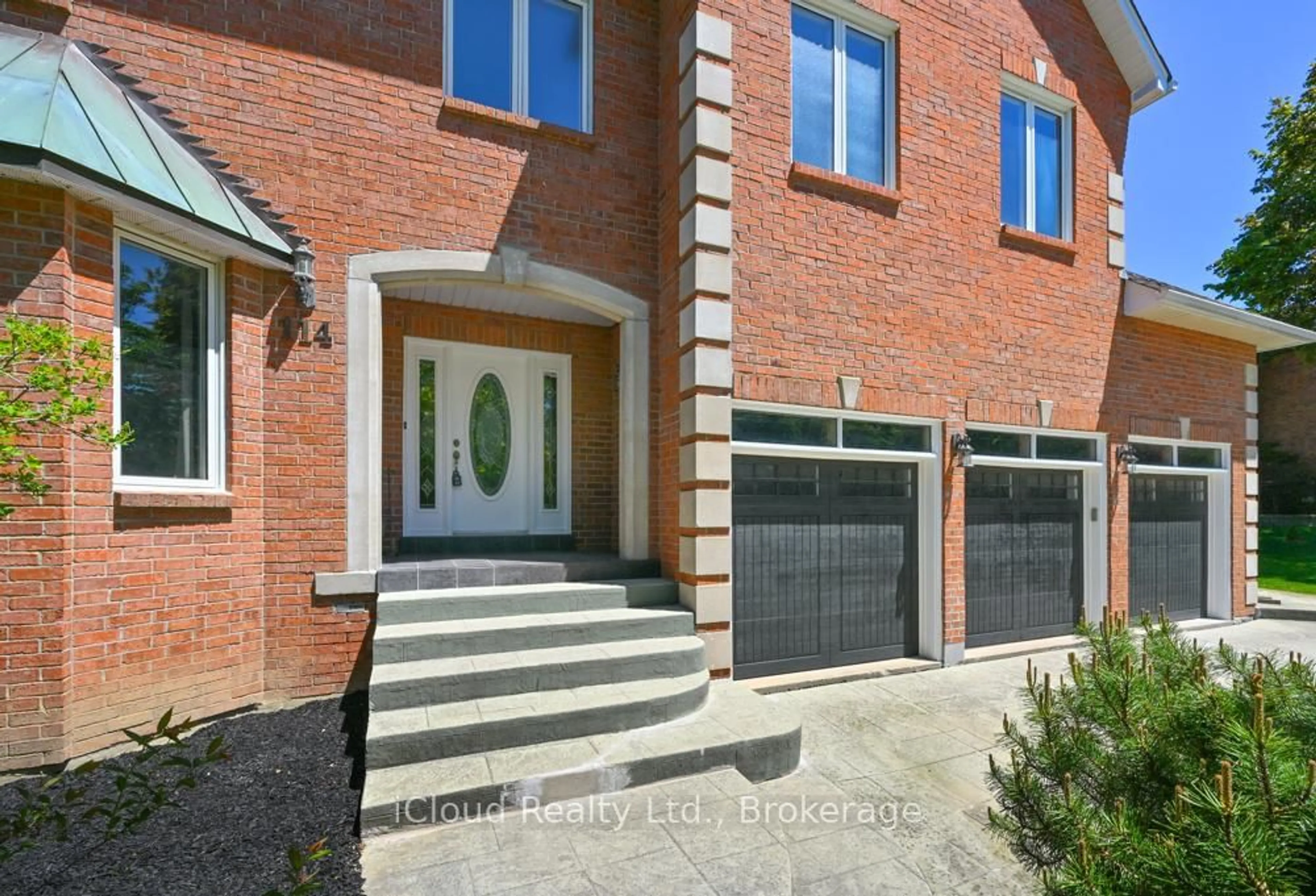 Home with brick exterior material, street for 114 Kenpark Ave, Brampton Ontario L6Z 3J8