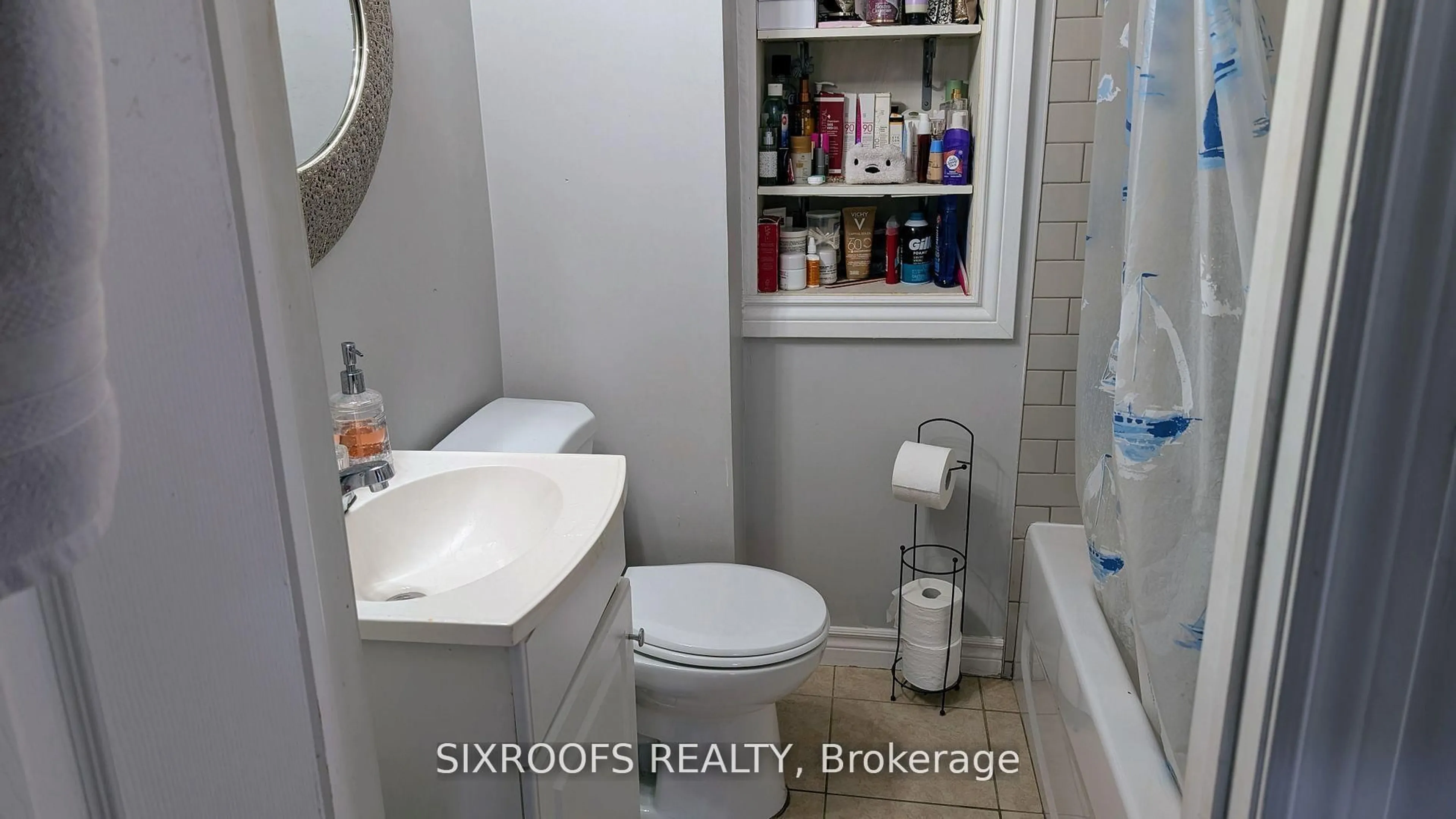 Standard bathroom, ceramic/tile floor for 50 Guestville Ave, Toronto Ontario M6N 4N2