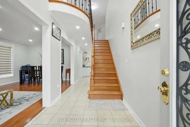 14 Maldives Cres, Brampton 4