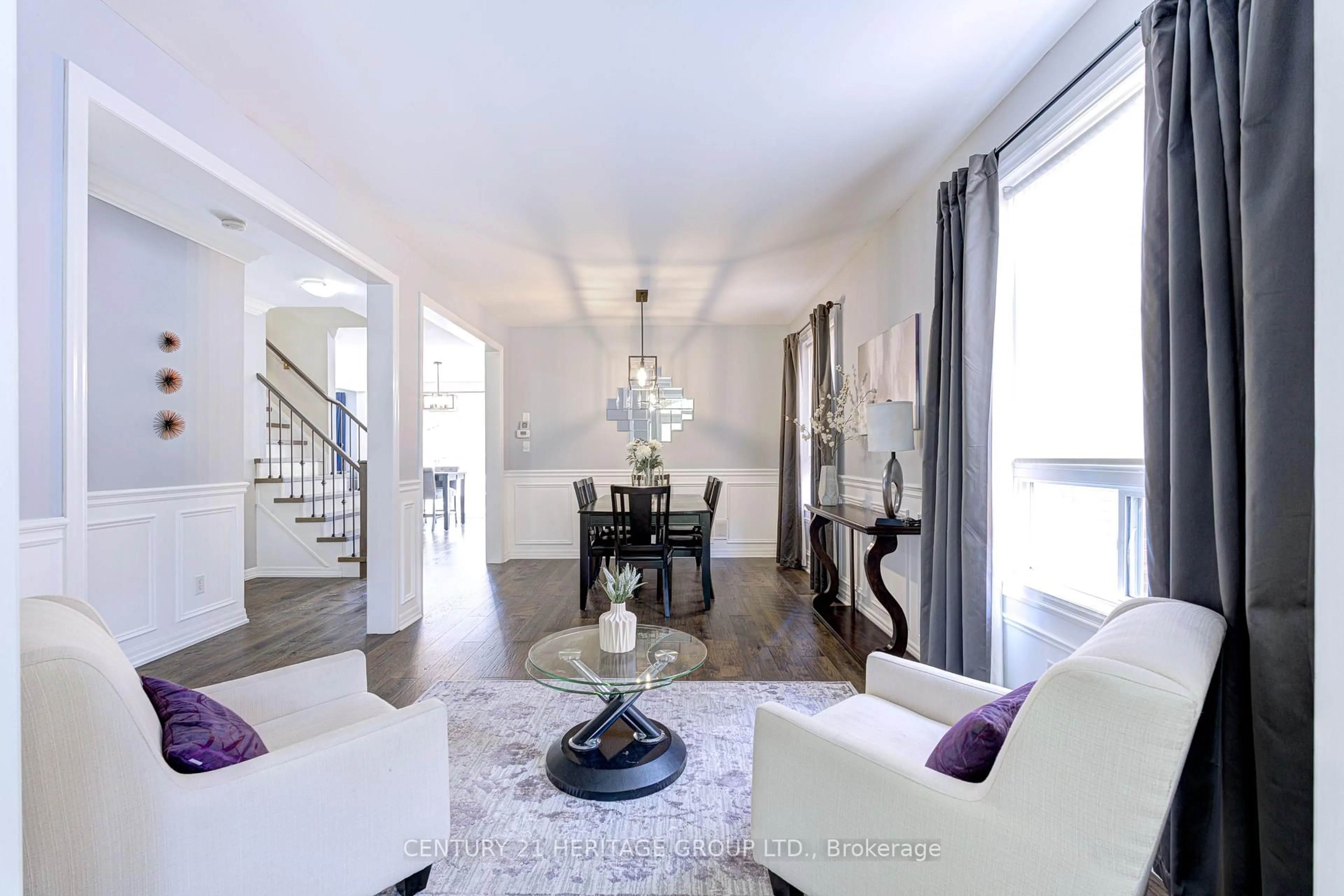 Living room with furniture, unknown for 1406 Marshall Cres, Milton Ontario L9T 6T9