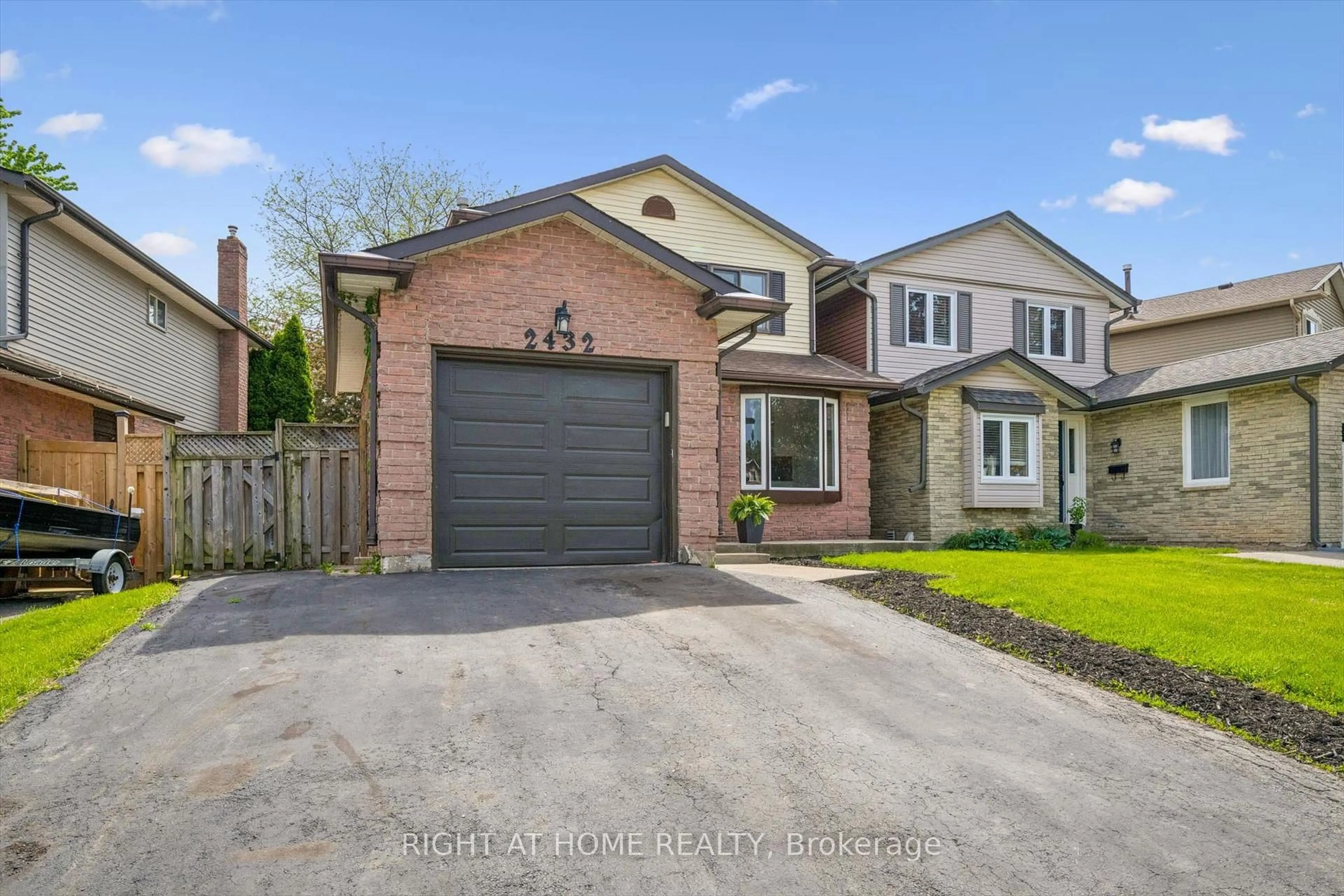 Home with brick exterior material, street for 2432 Malcolm Cres, Burlington Ontario L7P 3Y4
