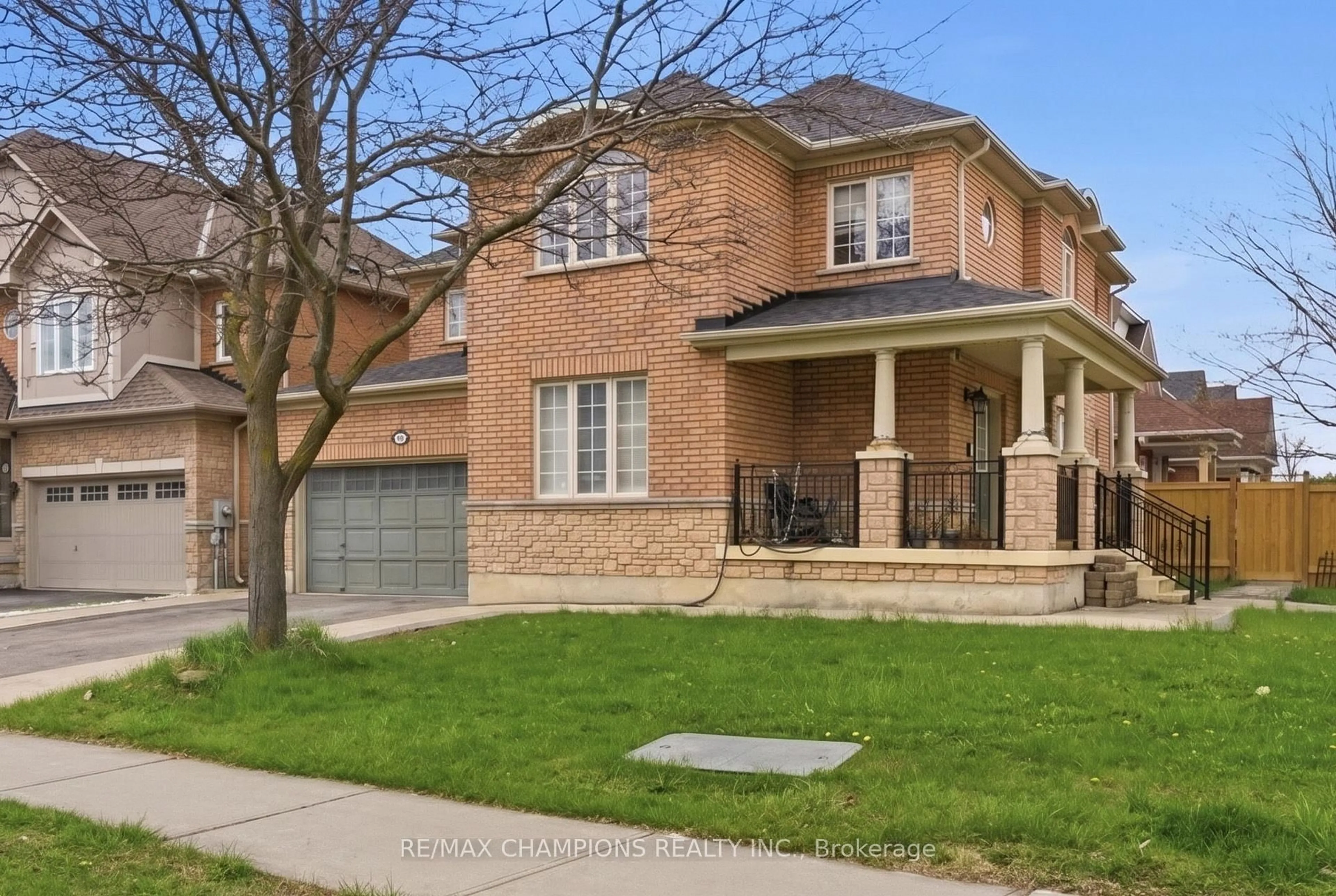Home with brick exterior material, street for 28 Egypt Dr, Brampton Ontario L6R 2W3
