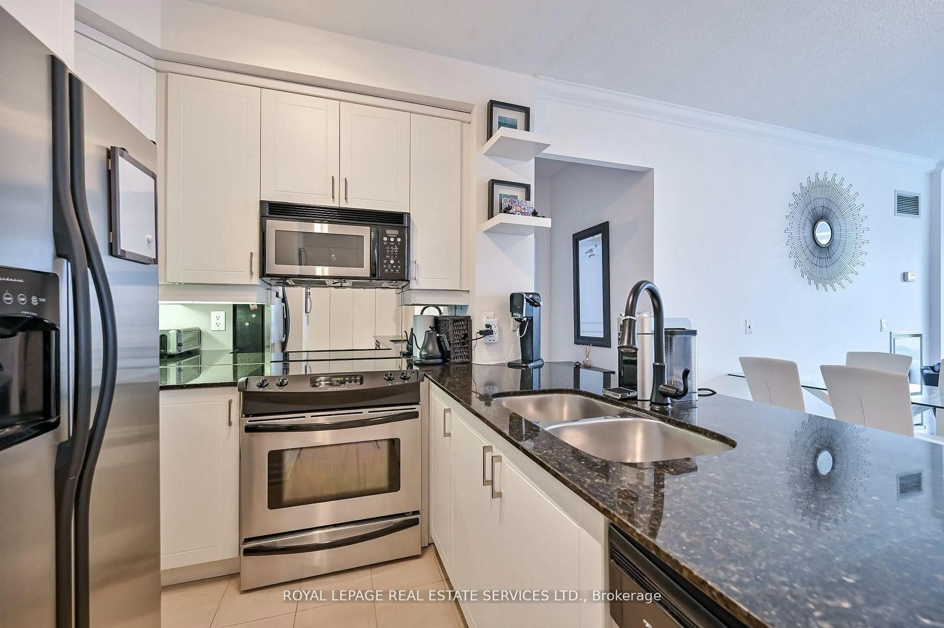 Unknown for 2083 Lake Shore Blvd #1113, Toronto Ontario M8V 4G2