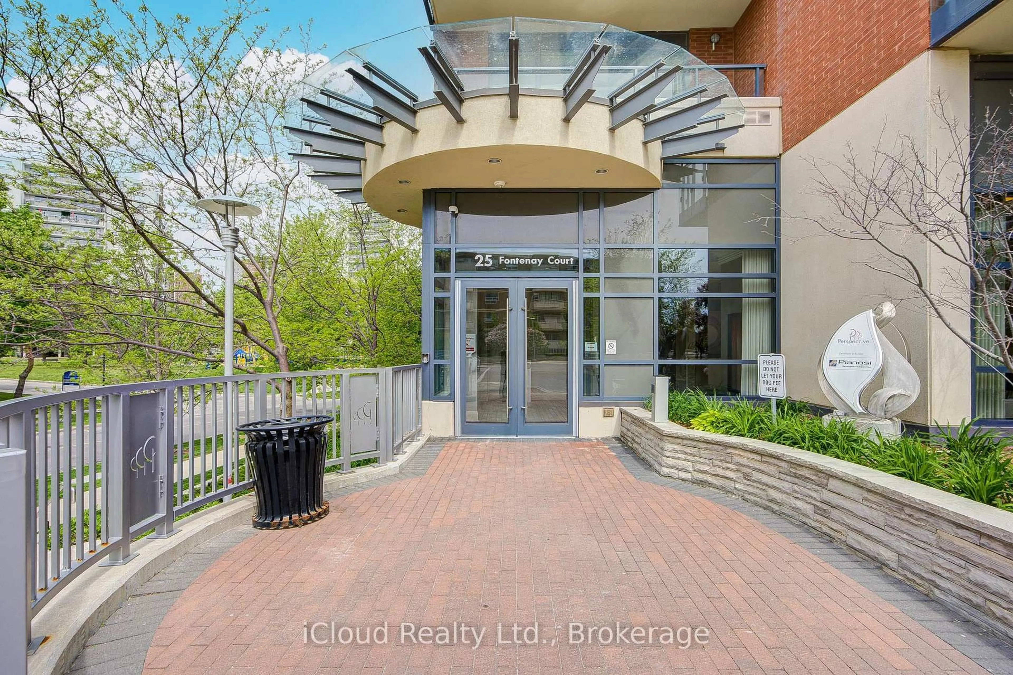 Unknown for 25 Fontenay Crt, Toronto Ontario M9A 0C4