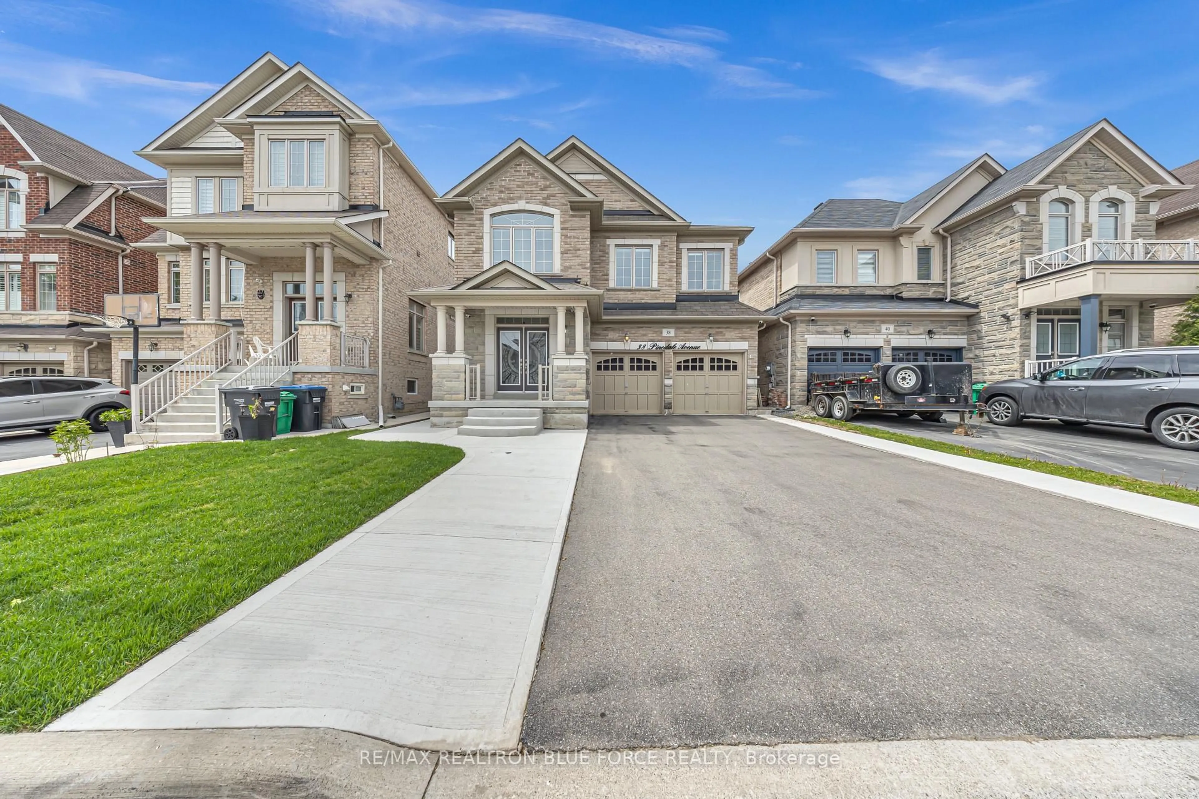 Unknown for 38 Pinedale Ave, Caledon Ontario L7C 3Z6