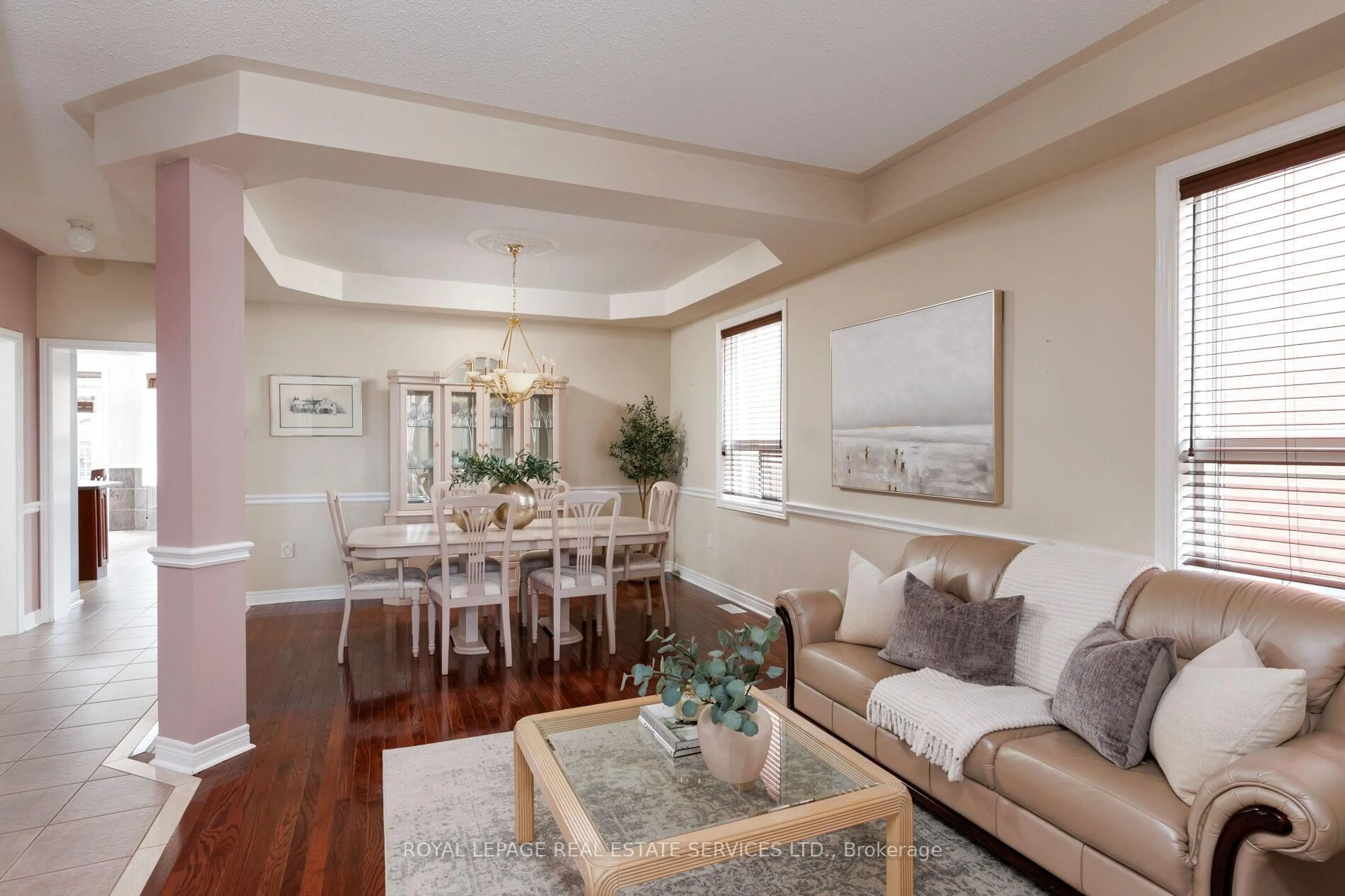 Living room with furniture, wood/laminate floor for 2252 Foxfield Rd, Oakville Ontario L6M 4C5