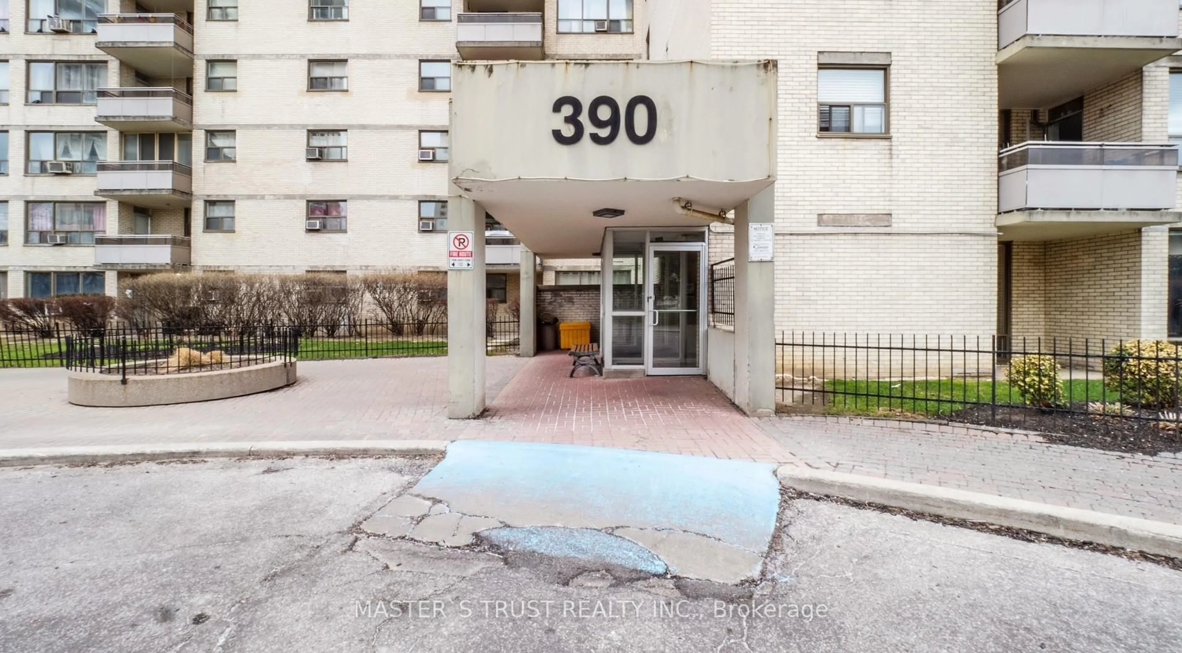 Unknown for 390 Dixon Rd #1906, Toronto Ontario M9R 1T4