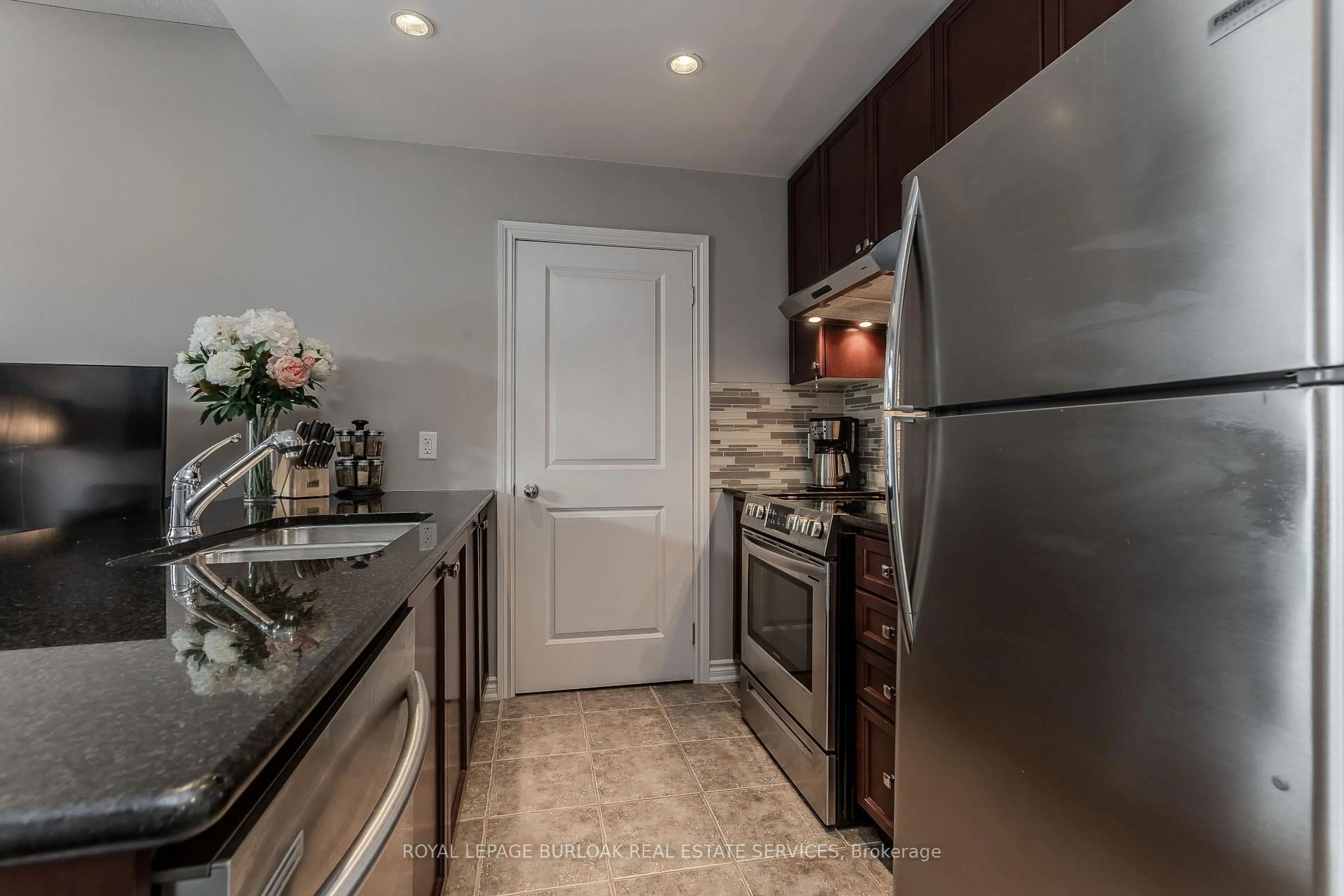 Unknown for 5327 Upper Middle Rd #205, Burlington Ontario L7L 0E9