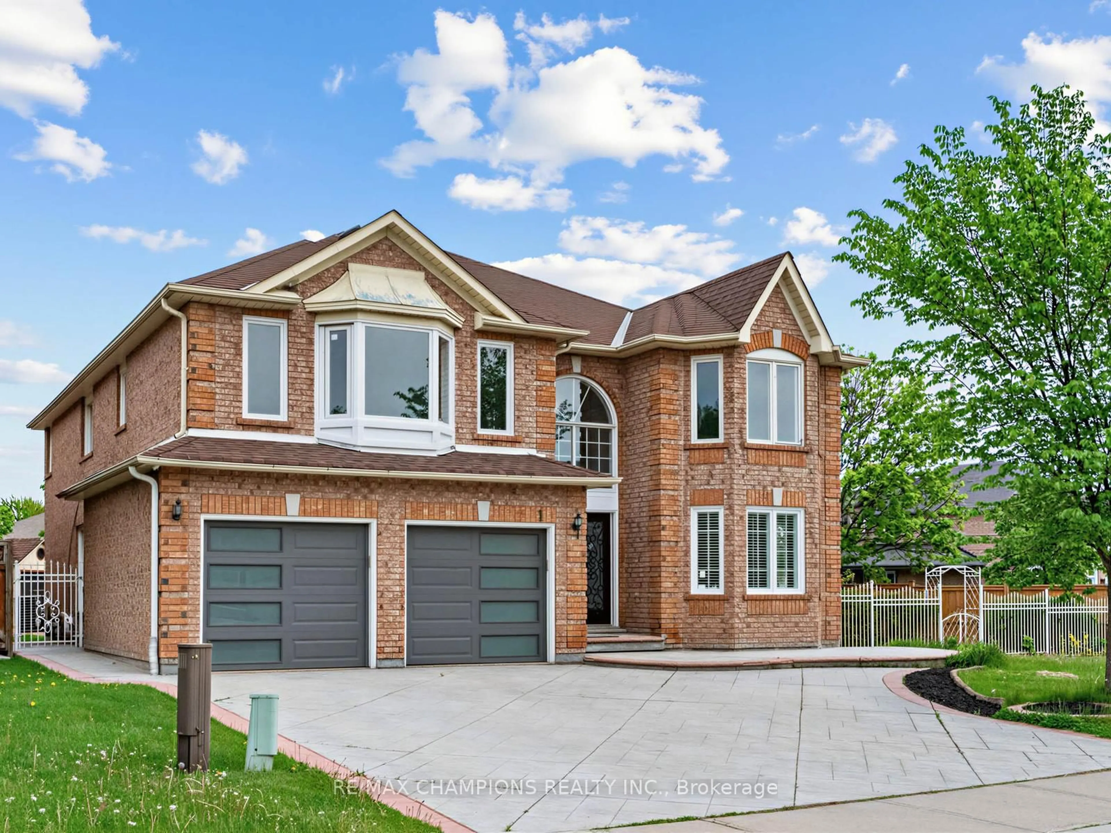 Home with brick exterior material, street for 1 Cluster Oak Pl, Brampton Ontario L6R 1V2