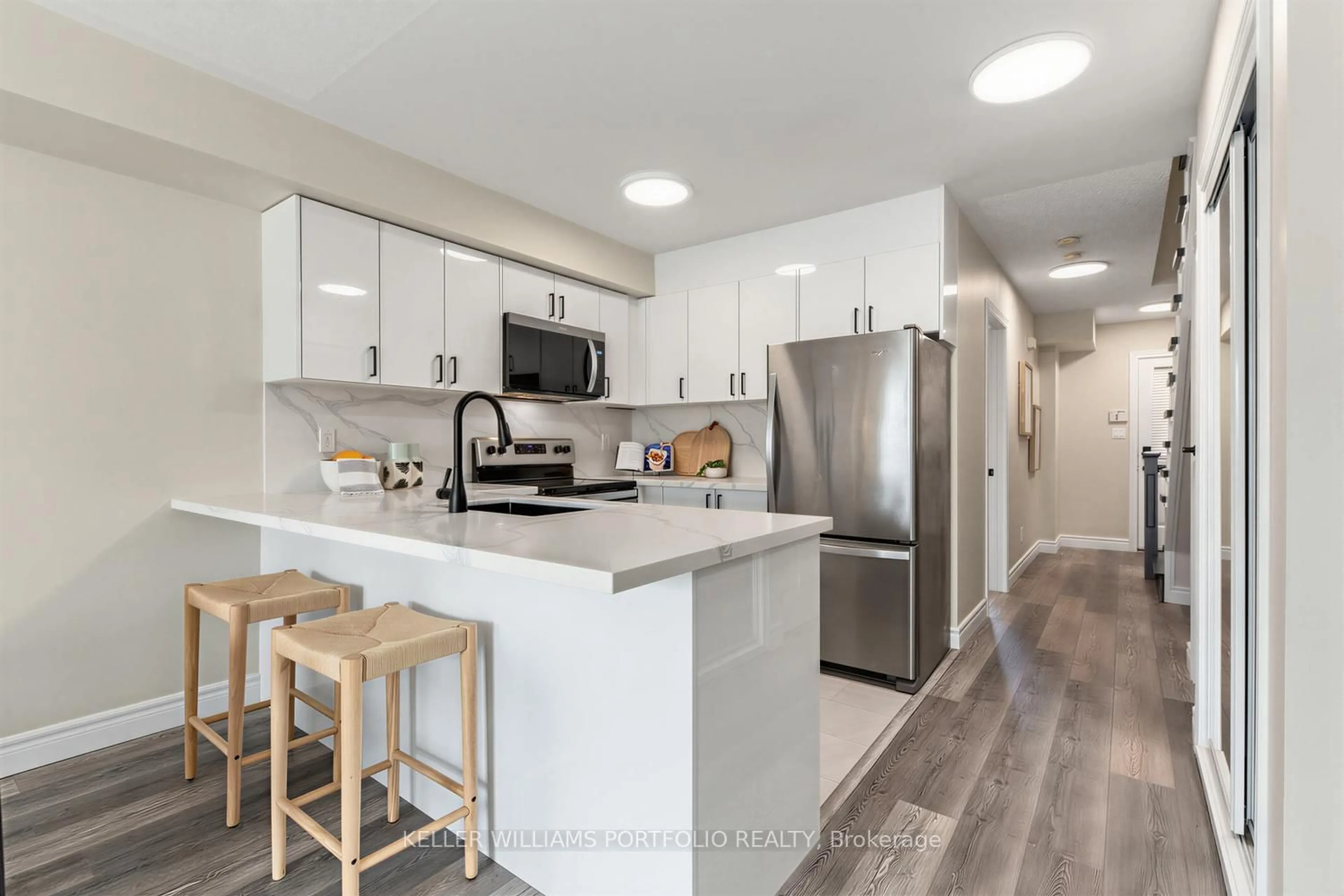 Open concept kitchen, unknown for 180 Whiltshire Ave, Toronto Ontario M6N 5G2